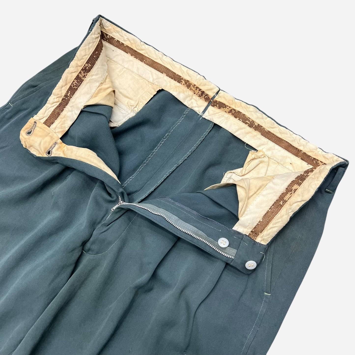 1940s 1950s Green gabardine pleated drop loop pants (34w)