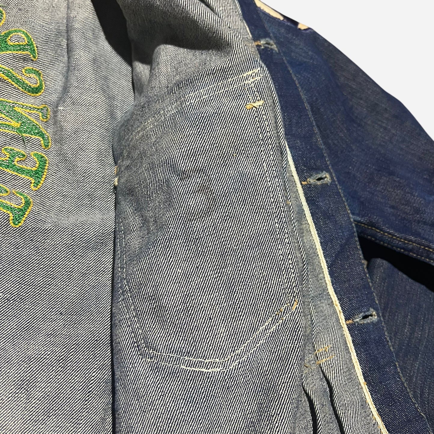 1940s Wrangler 11MJ proto dark wash denim jacket chain stitch embroidered Greensboro High School (38)