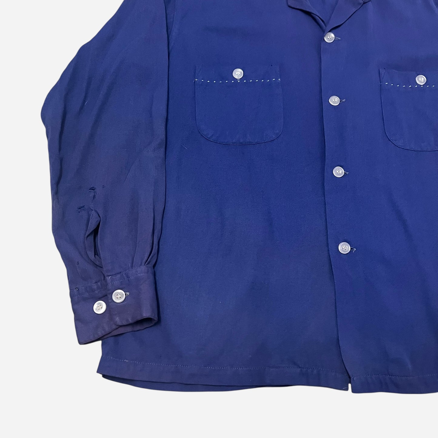 1950s Blue rayon loop collar shirt (M)