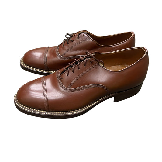 1940s NOS brown leather shoes (Men’s 6, Women’s 7.5)