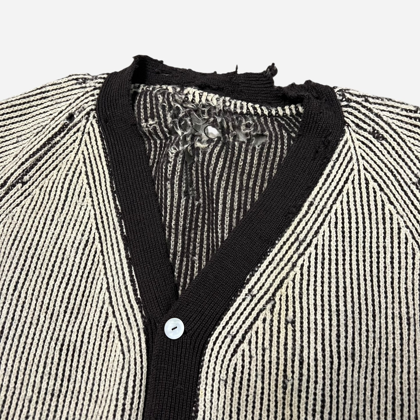1940s Brown/cream ribbed soft wool cardigan (L/XL)