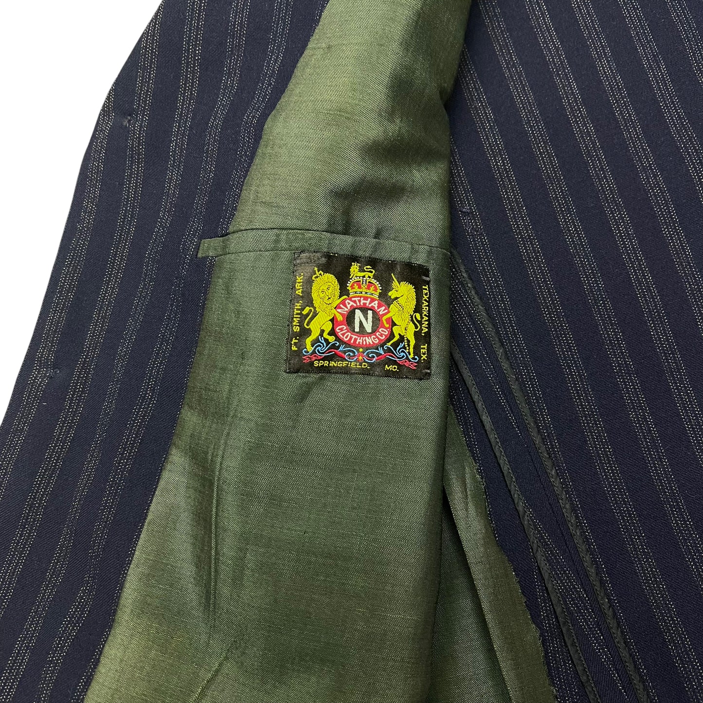 1910s 1920s Two piece pinstripe navy suit (42/ML)