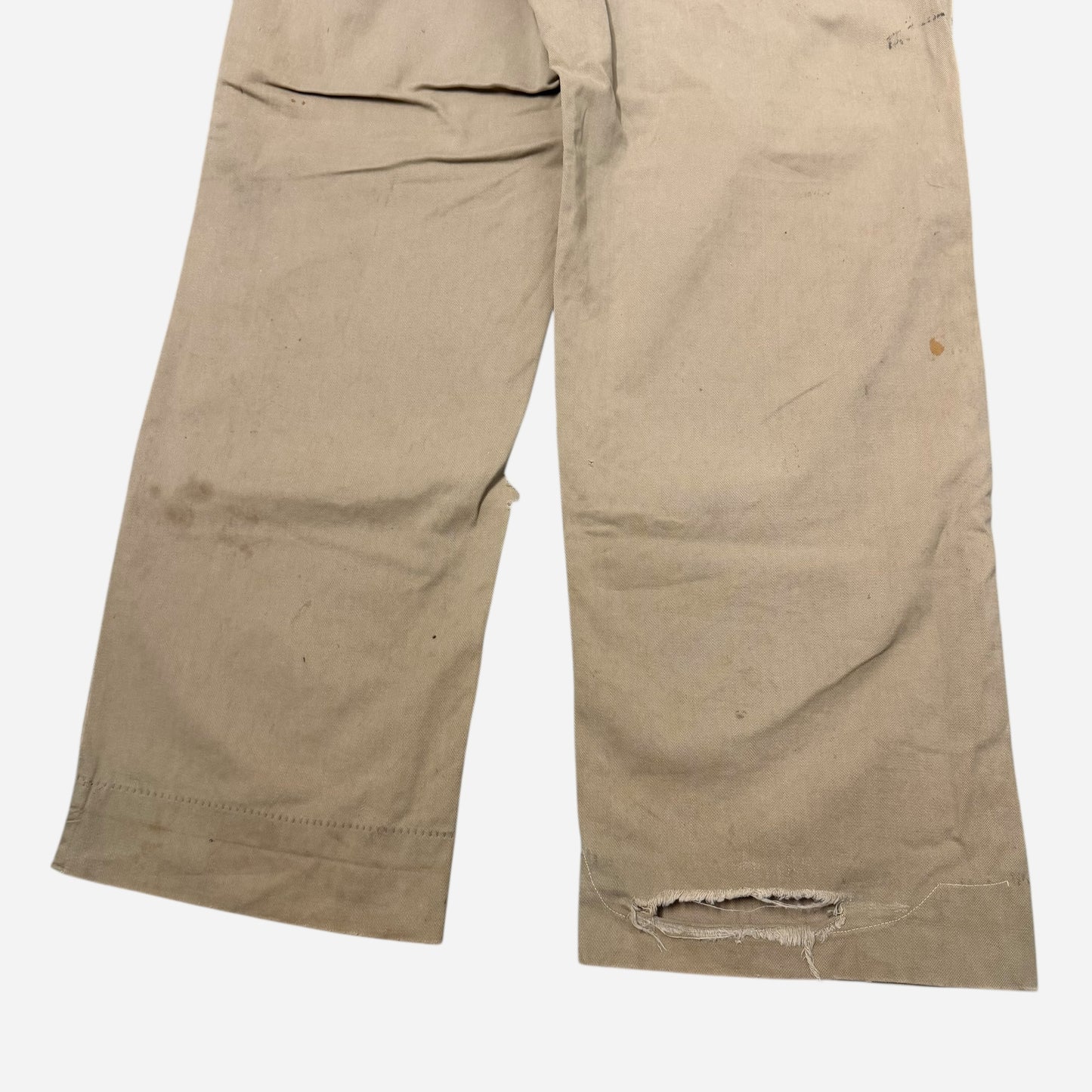 1940s Button fly khaki chinos (32w)