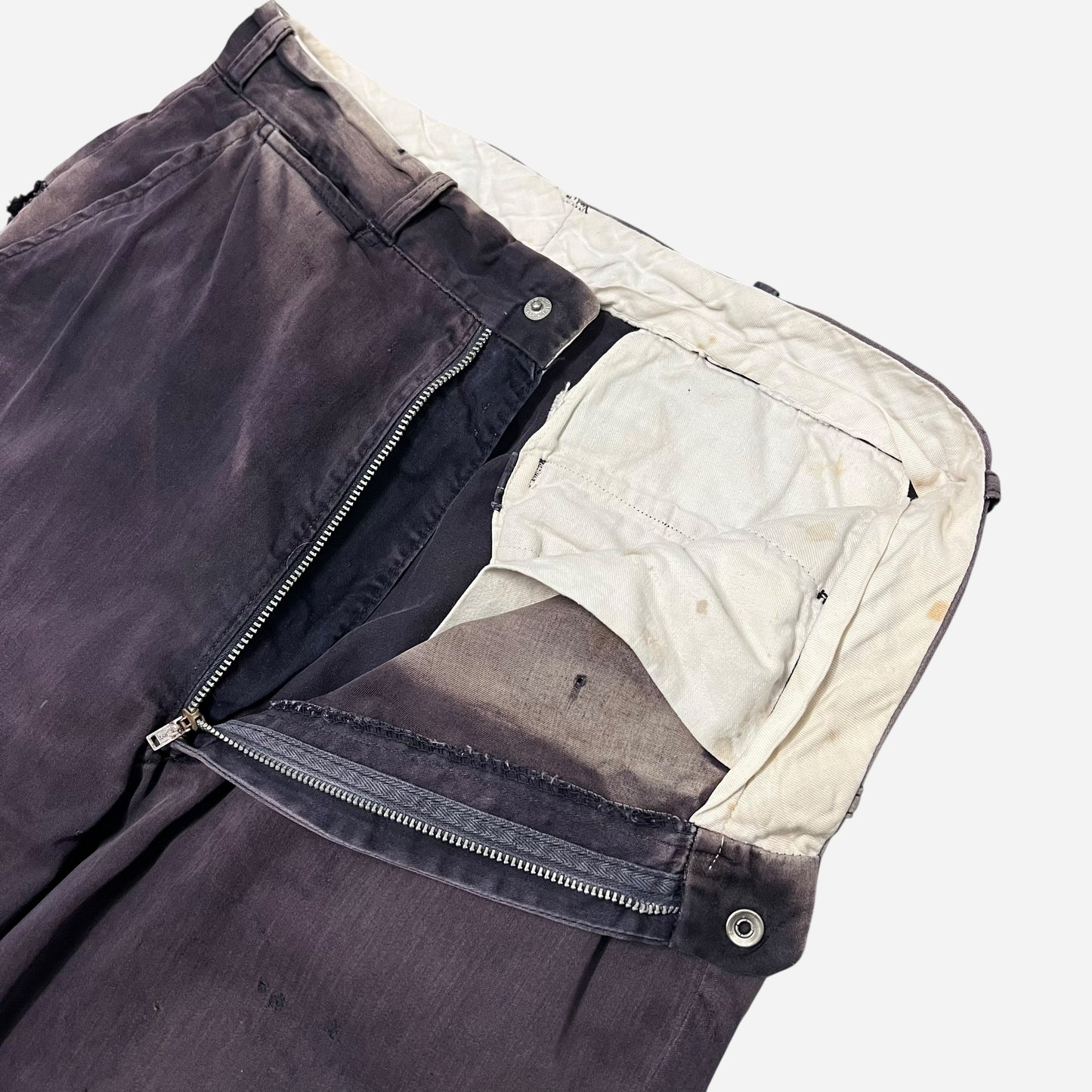 1950s Purple cotton buckle back sun faded pants (28w)