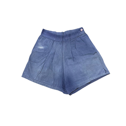 1930s 1940s Women’s blue light cotton pleated shorts (26w)