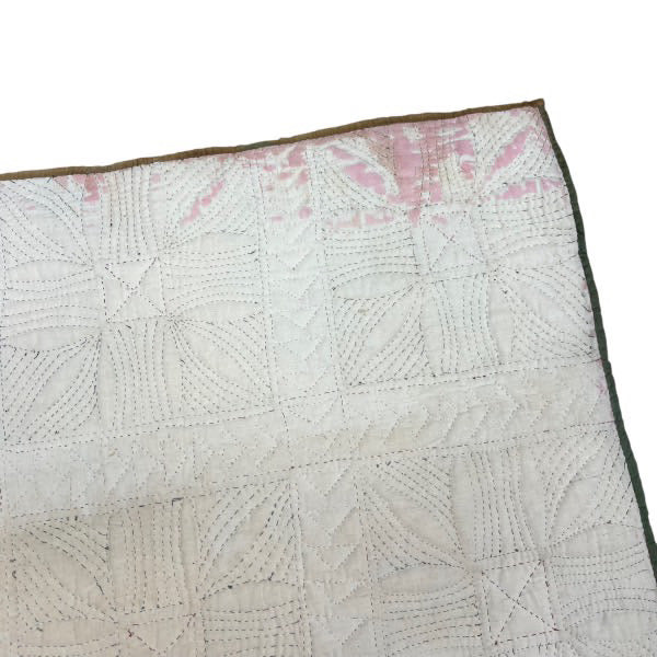 1910s Floral quilt (75”x65”)