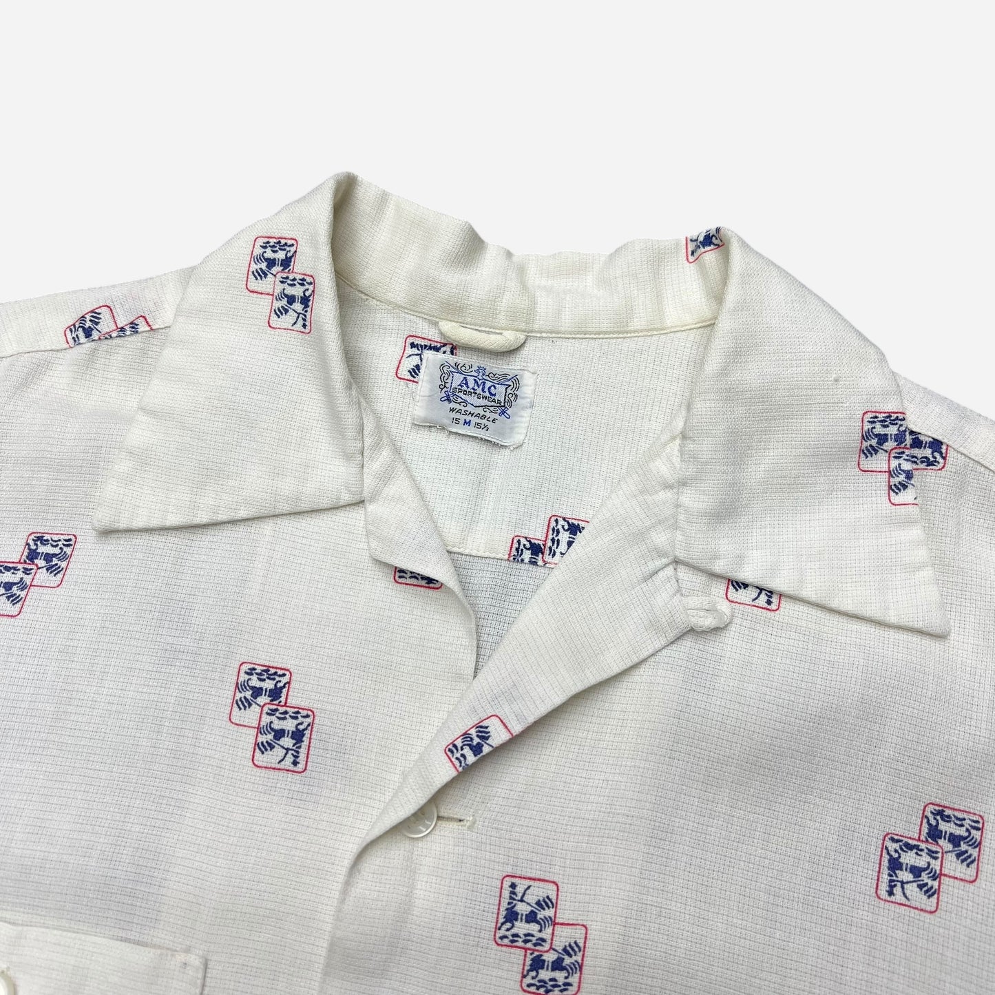 1960s White cotton novelty print loop collar shirt (M)
