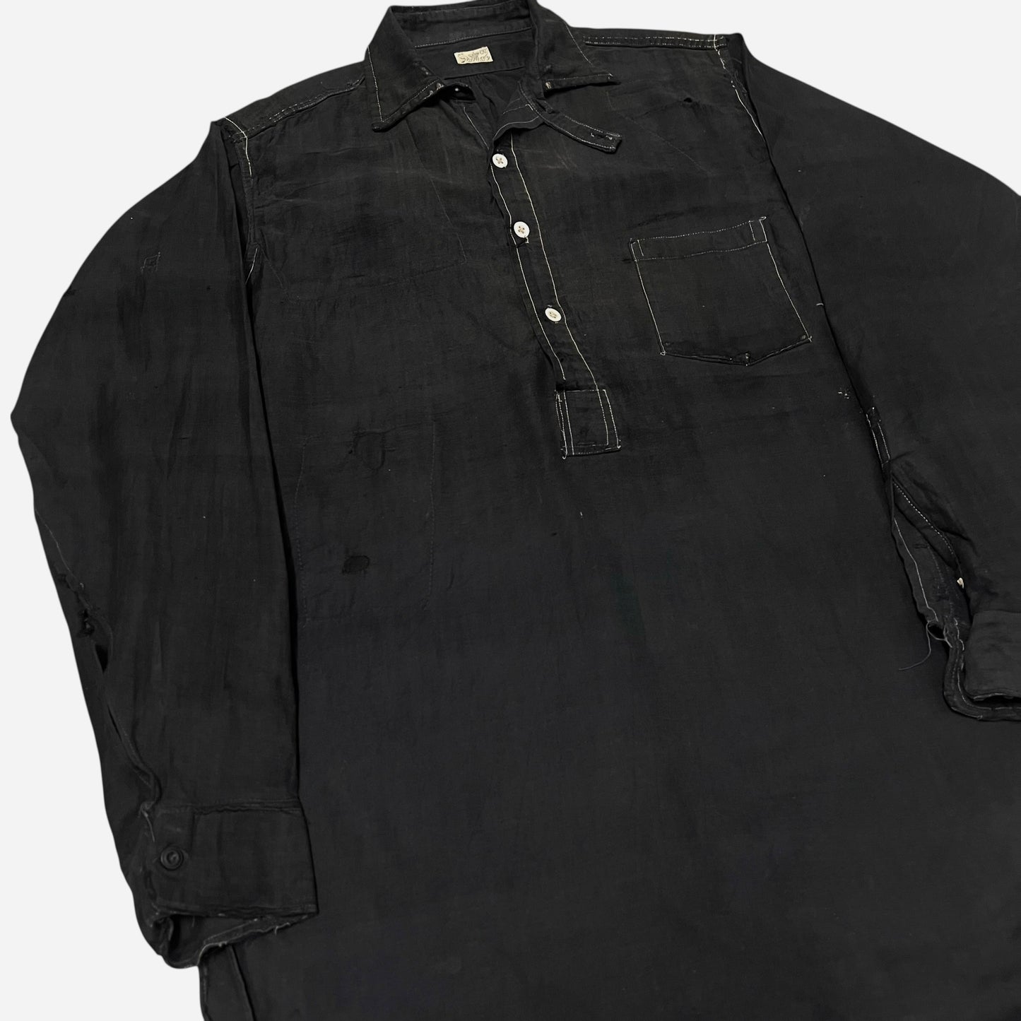 1910s Black sun faded cotton chinstrap pullover work shirt (S/M)