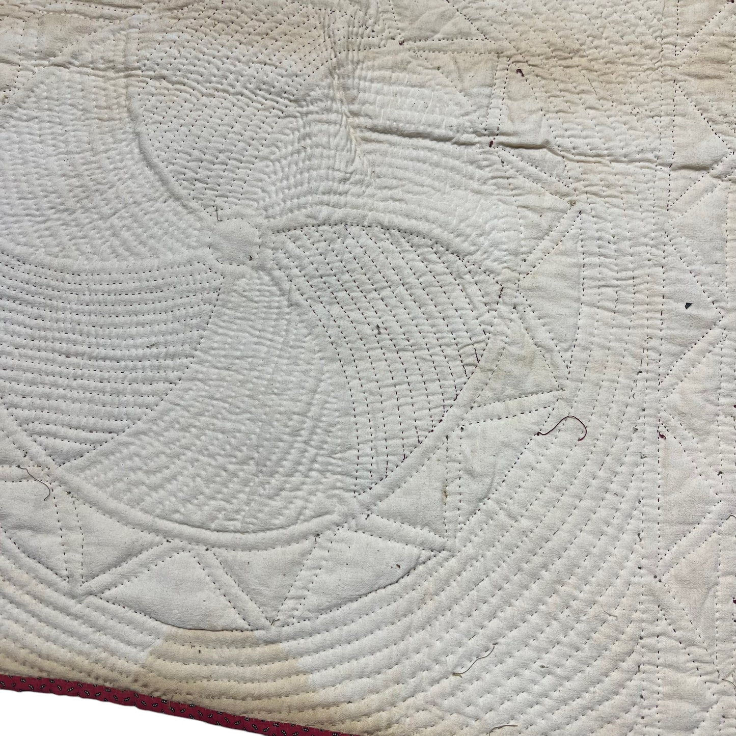 1910s Green, red and pink circle quilt (85”x64”)