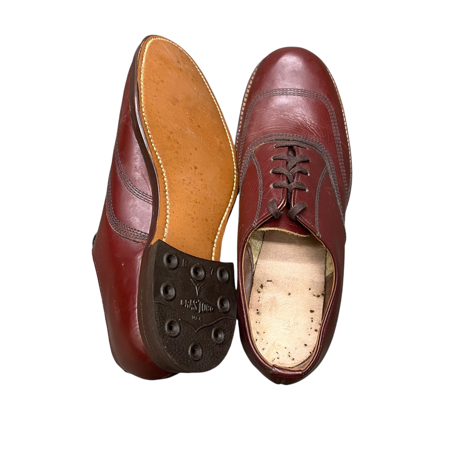1940s NOS brown leather shoes (Men’s 4, women’s 5.5)