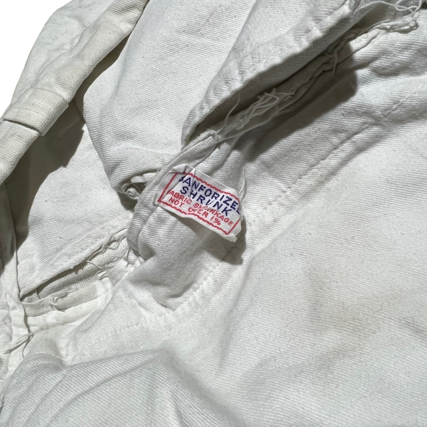 1940s White cotton sanforized button fly work pants (31w)