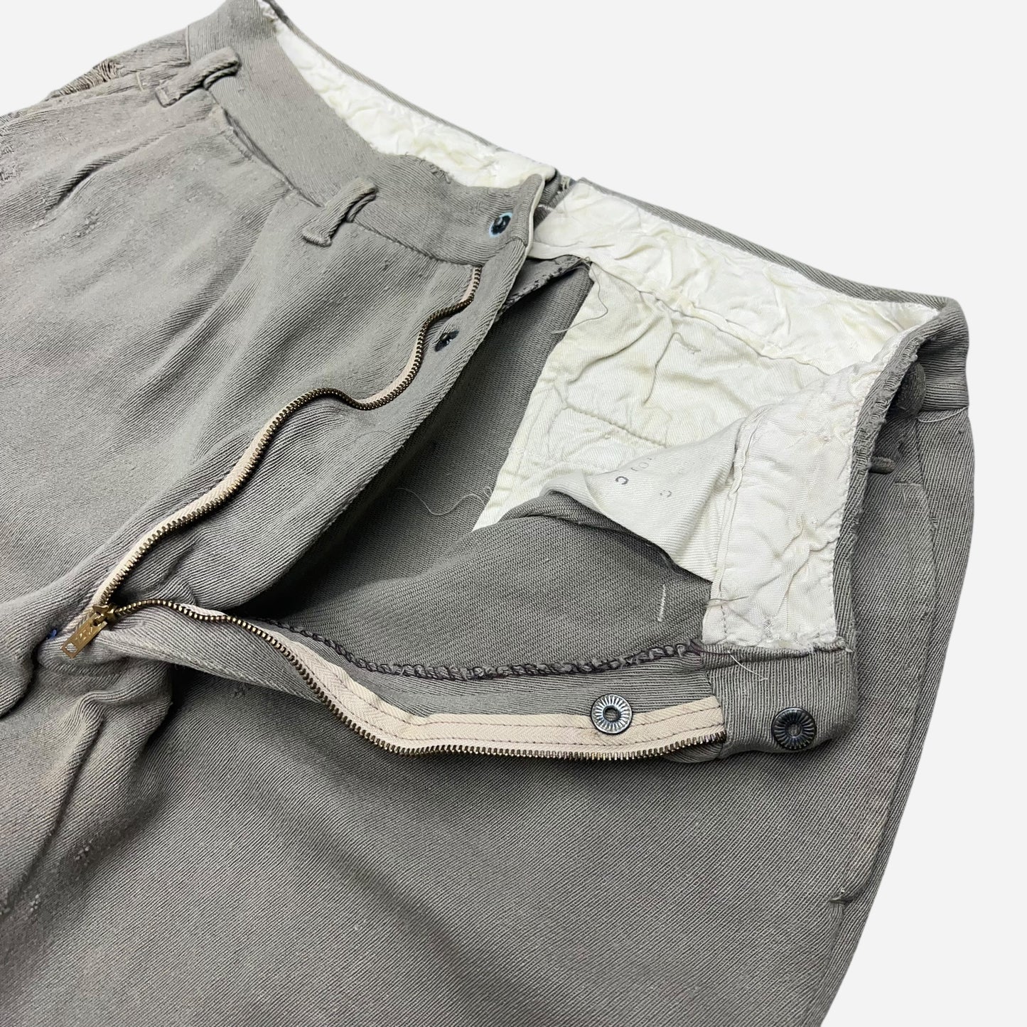 1940s Gray pleated whipcord work pants (28w)