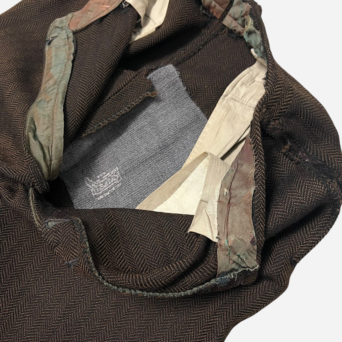 1930s Brown tweed herringbone button fly Stifel repaired pleated work pants (31w)