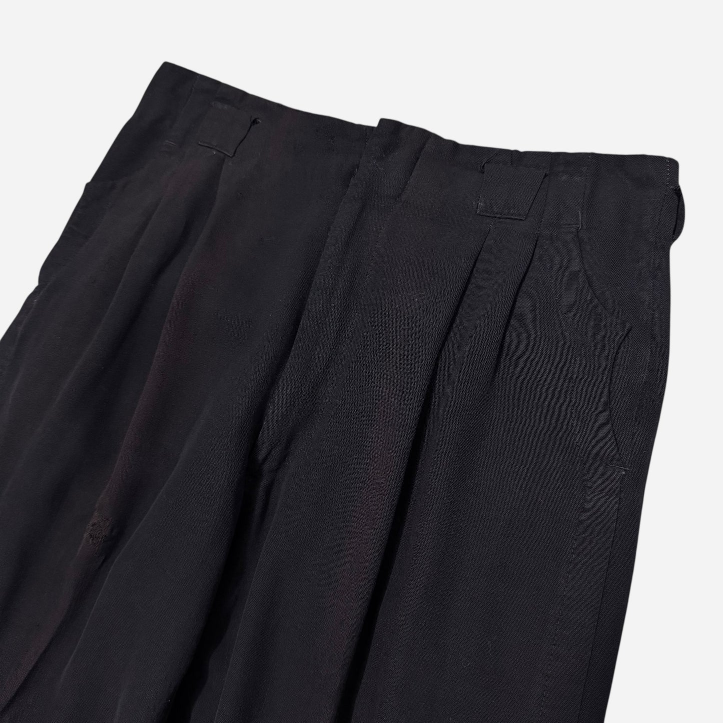 1950s Dan Mar black rayon pleated pants (29w)