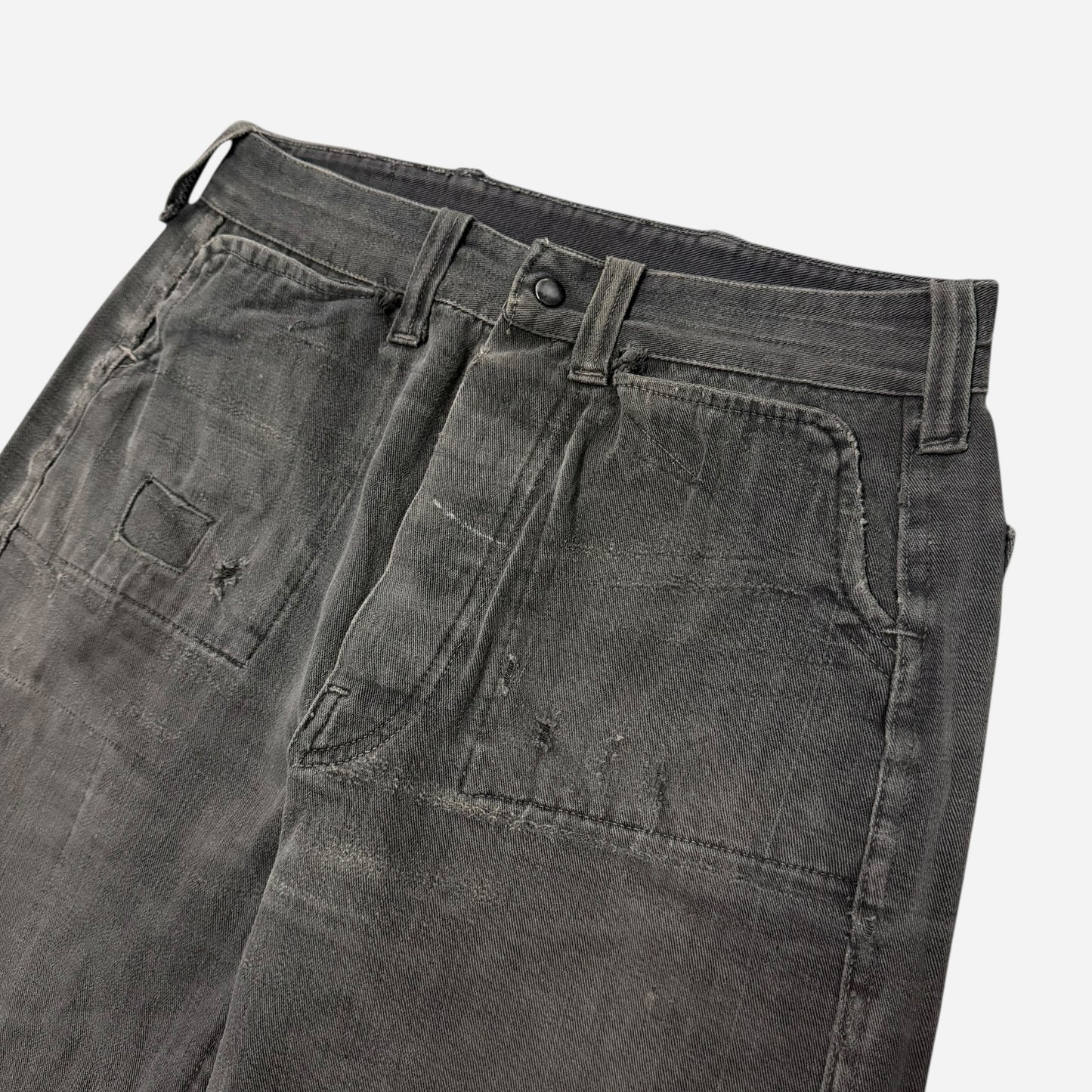 1940s Black denim fatigue pocket donut button fly jeans (28w)