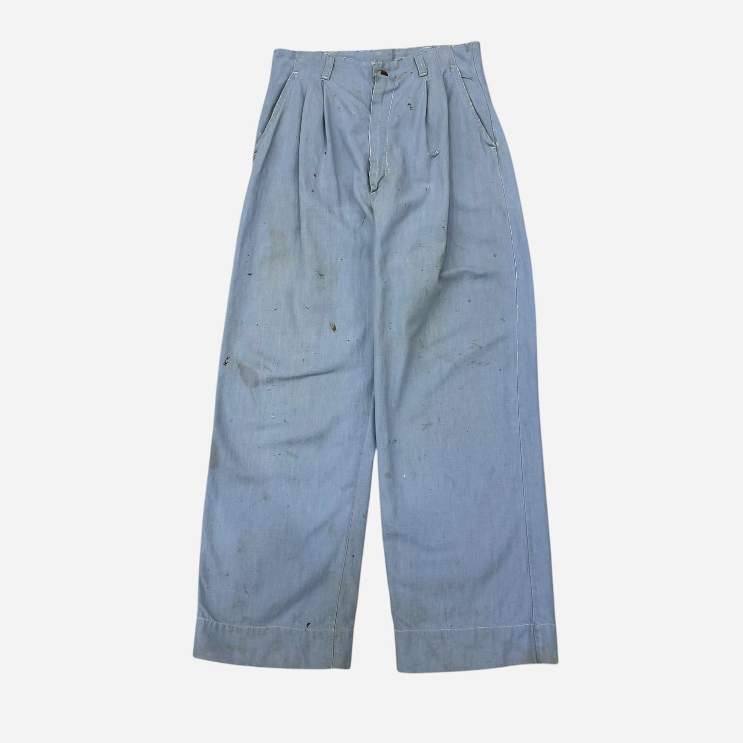 1940s Light blue chambray pleated cotton work pants (29w)
