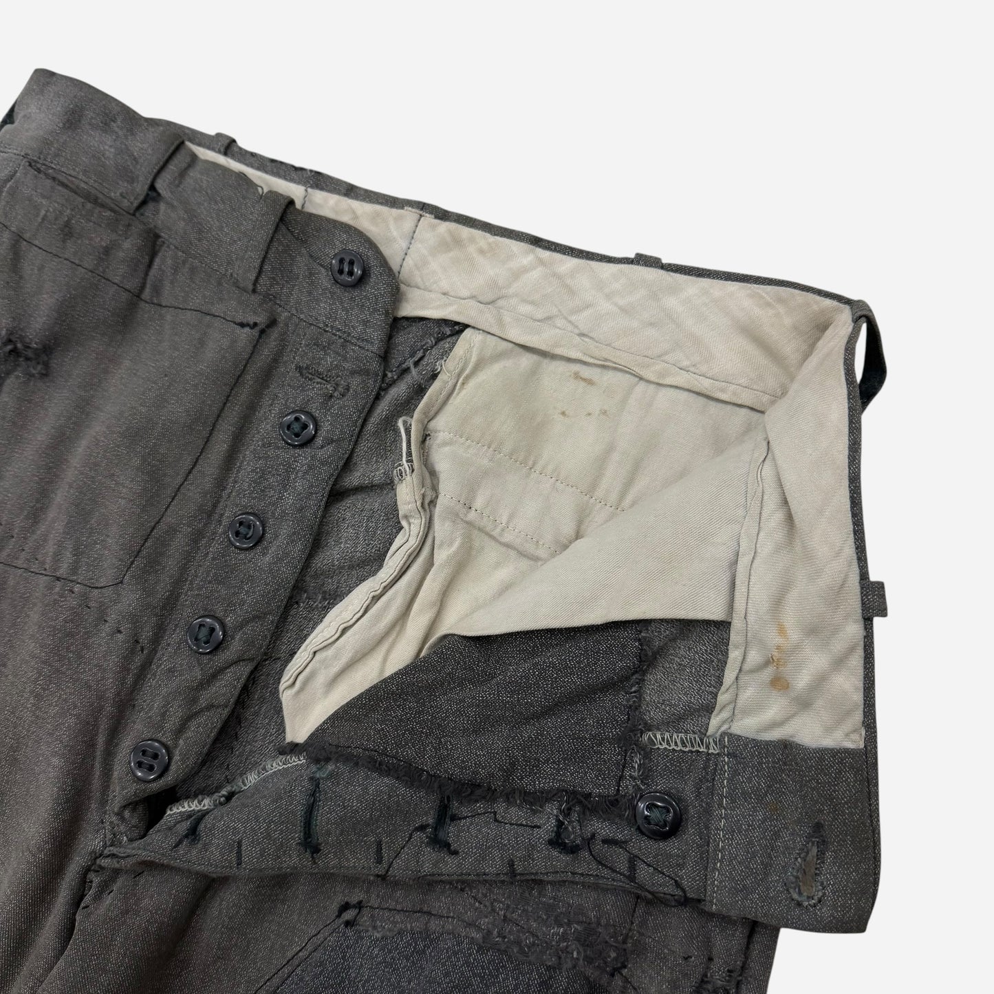 1940s Heavily repaired button fly salt & pepper cotton work pants (30w)