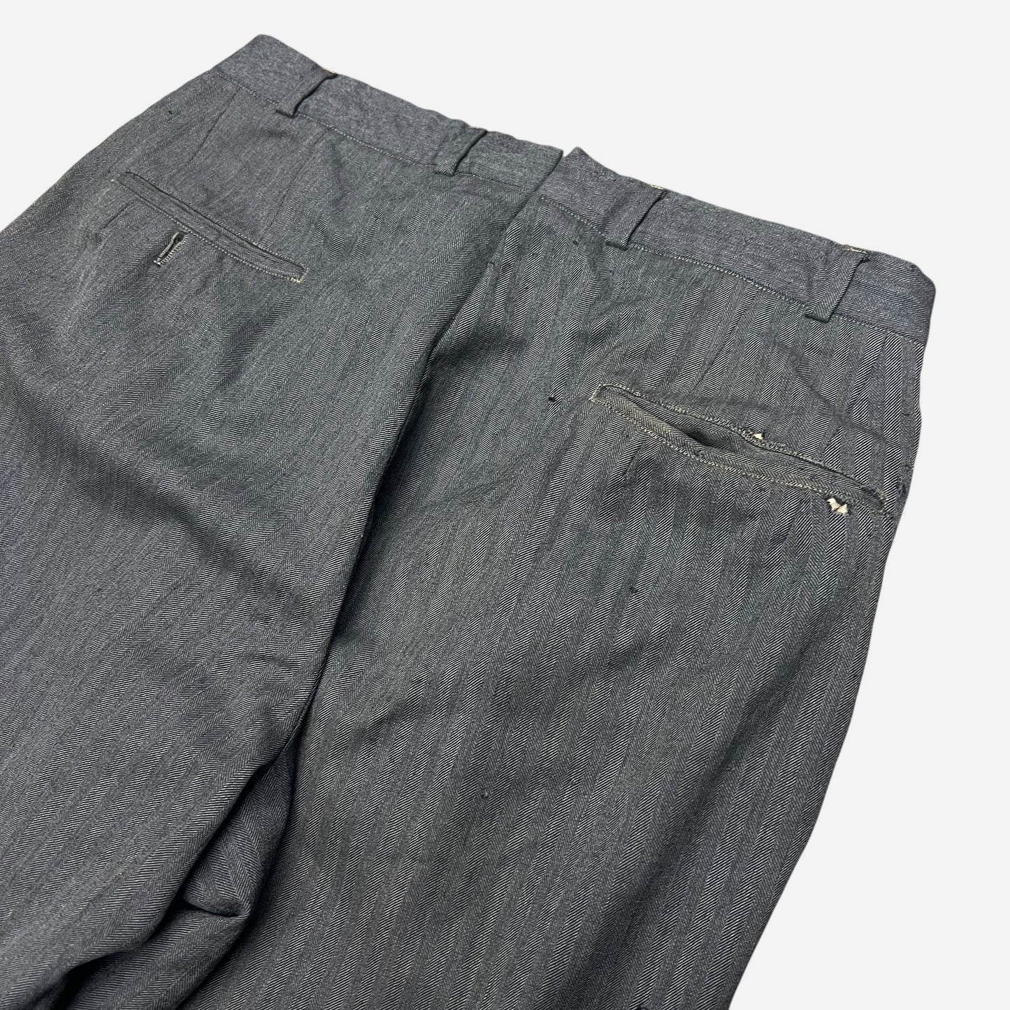 1940s Gray herringbone pleated cotton/wool pants (33w)
