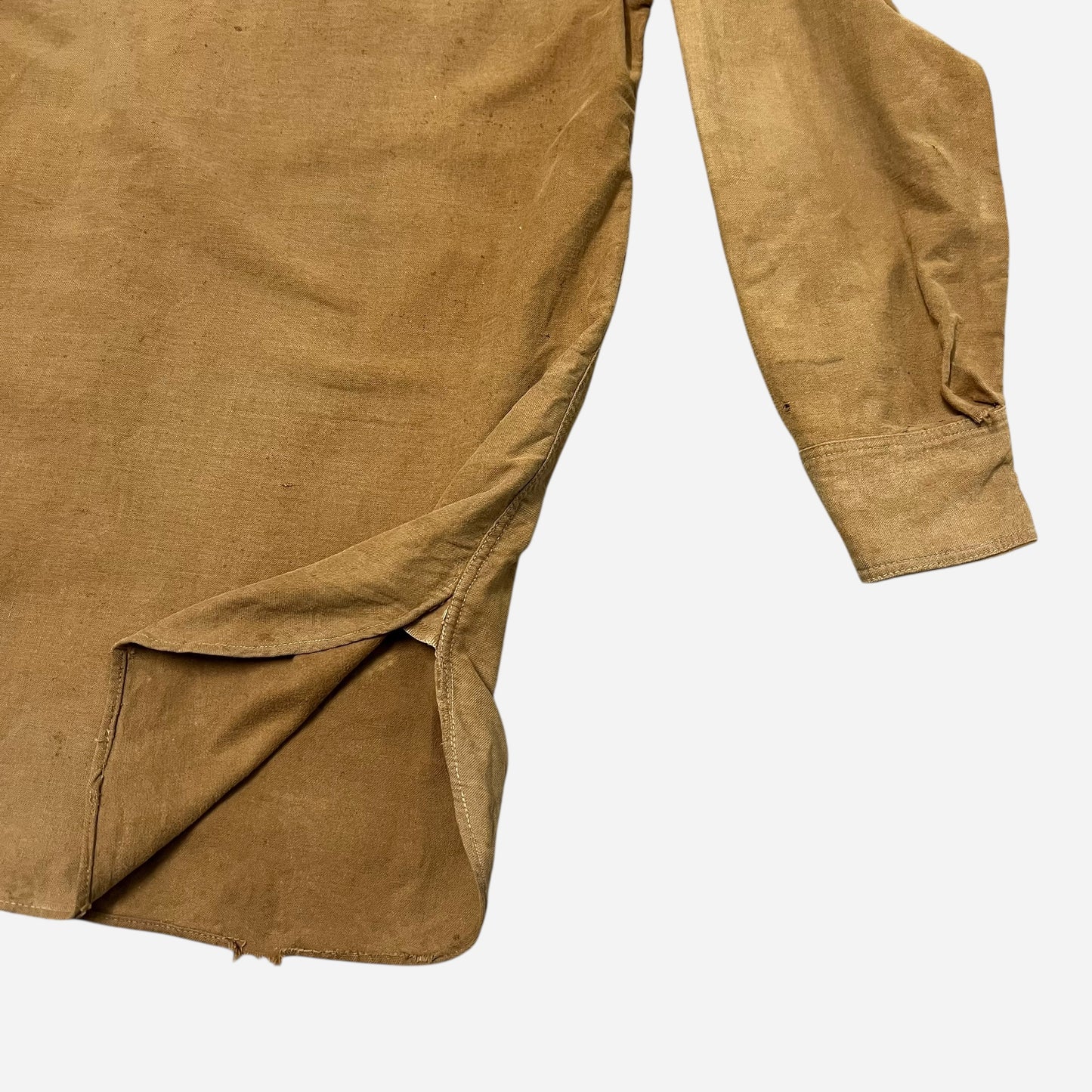 1940s Indestructo tan heavy cotton “suede cloth” work shirt (M/L)