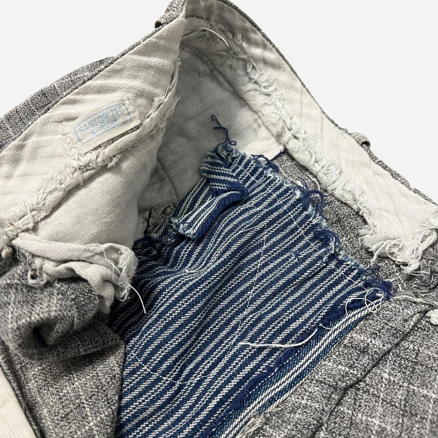 1930s Gray cotton check plaid button fly pants (30w)