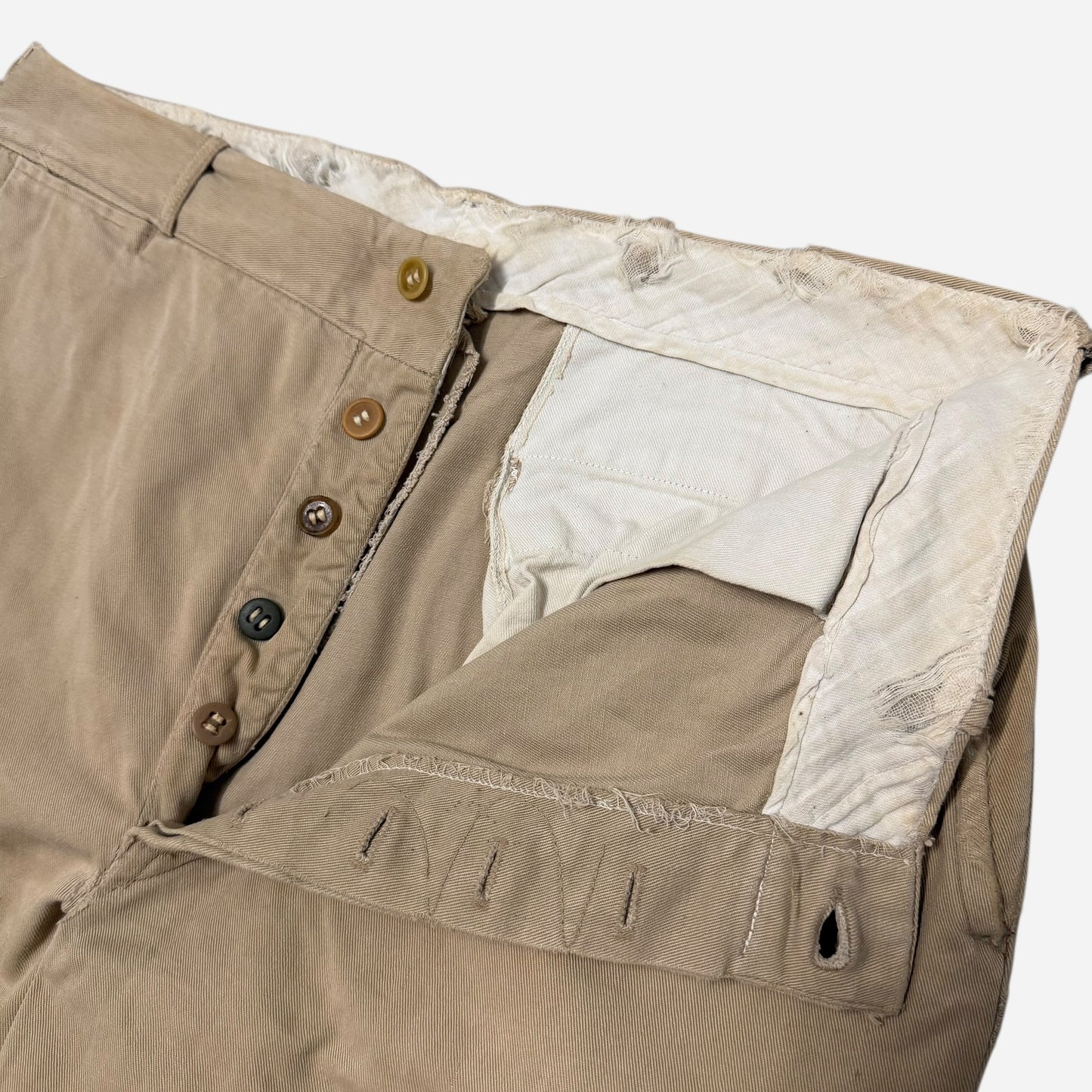 1940s Button fly khaki chinos (32w)