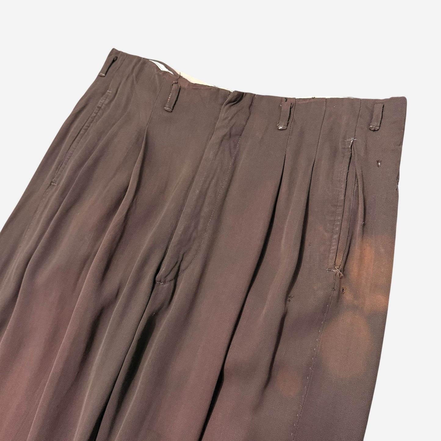 1950s Brown rayon pleated drop loop pants (32w)