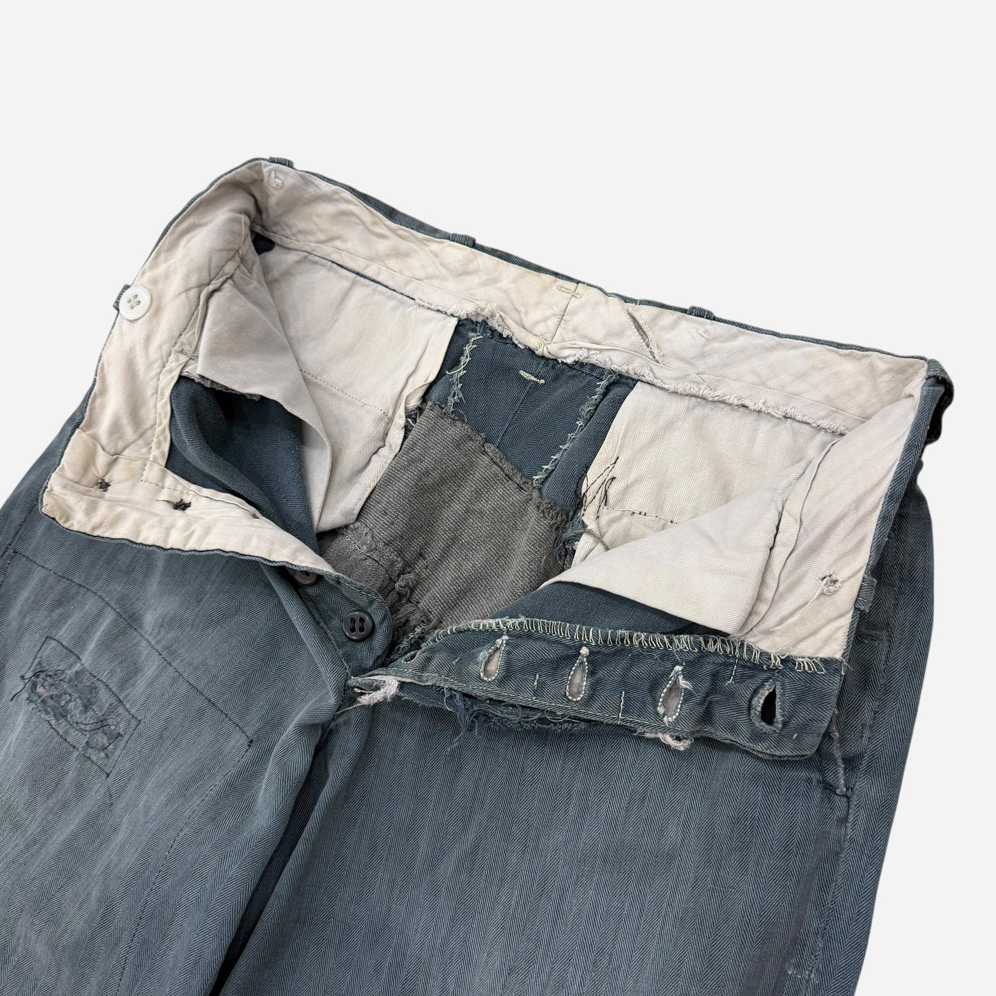 1950s Lee button fly cotton HBT green/blue repaired work pants (28w)