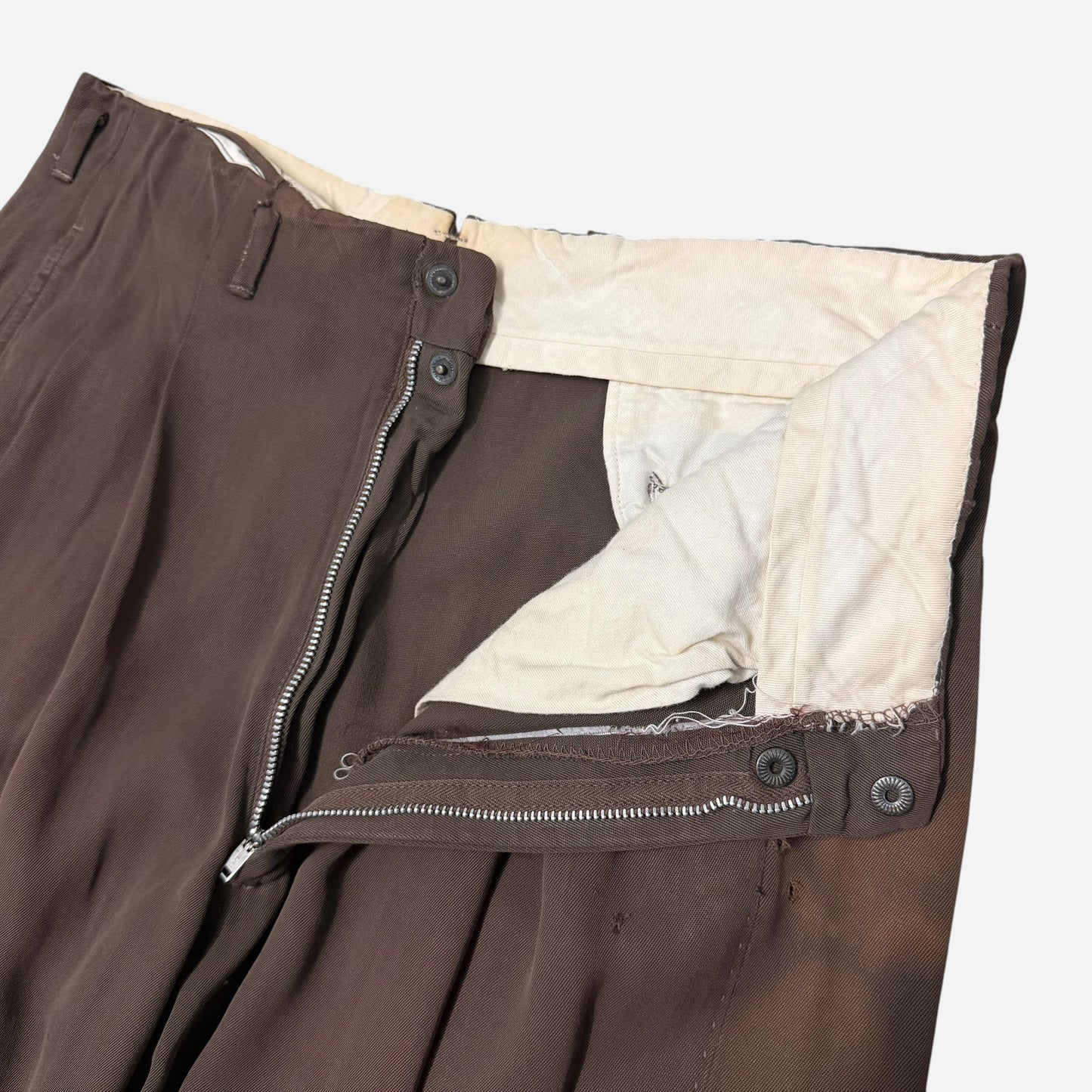 1950s Brown rayon pleated drop loop pants (32w)