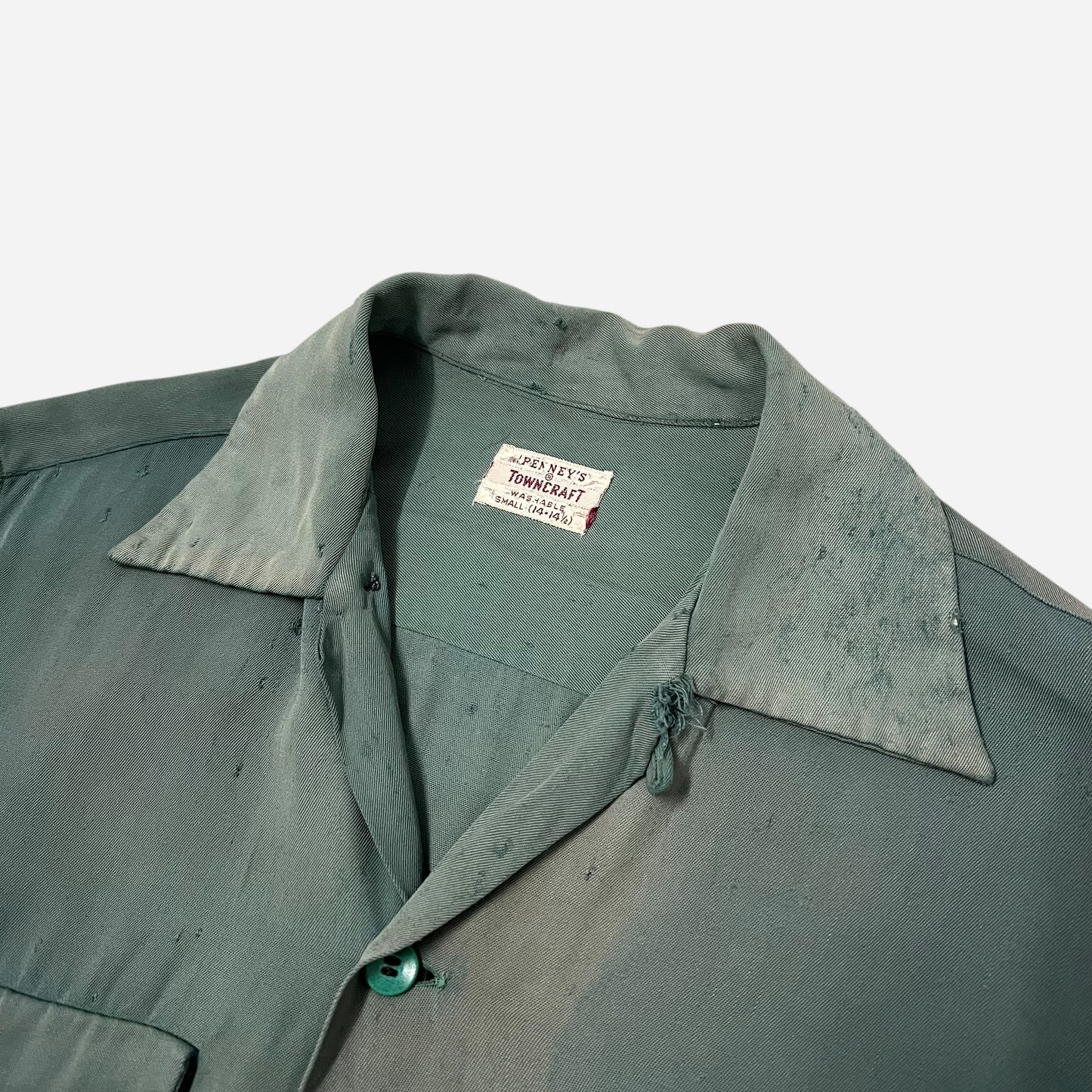 1950s Penneys Towncraft green rayon flap pocket loop collar shirt (M)