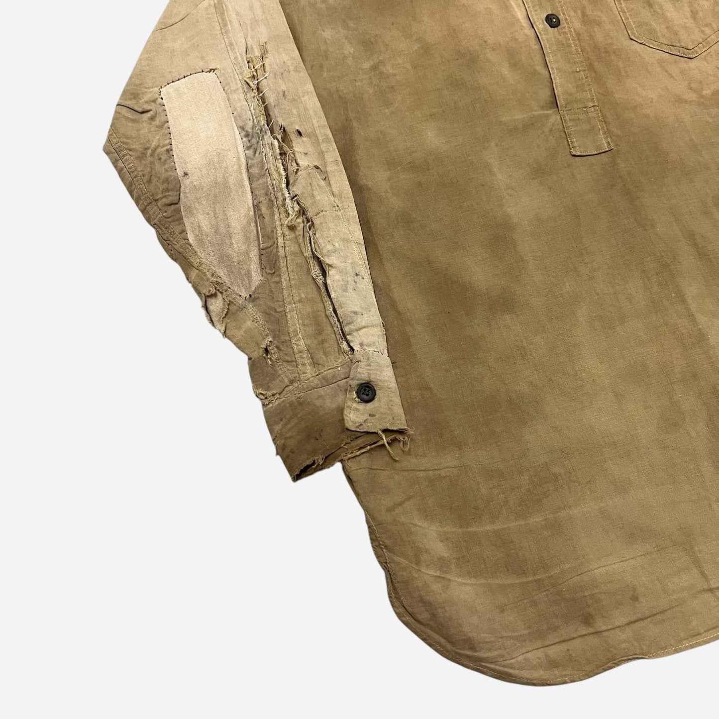 1920s “Shield” cotton sun faded chinstrap work shirt (L)