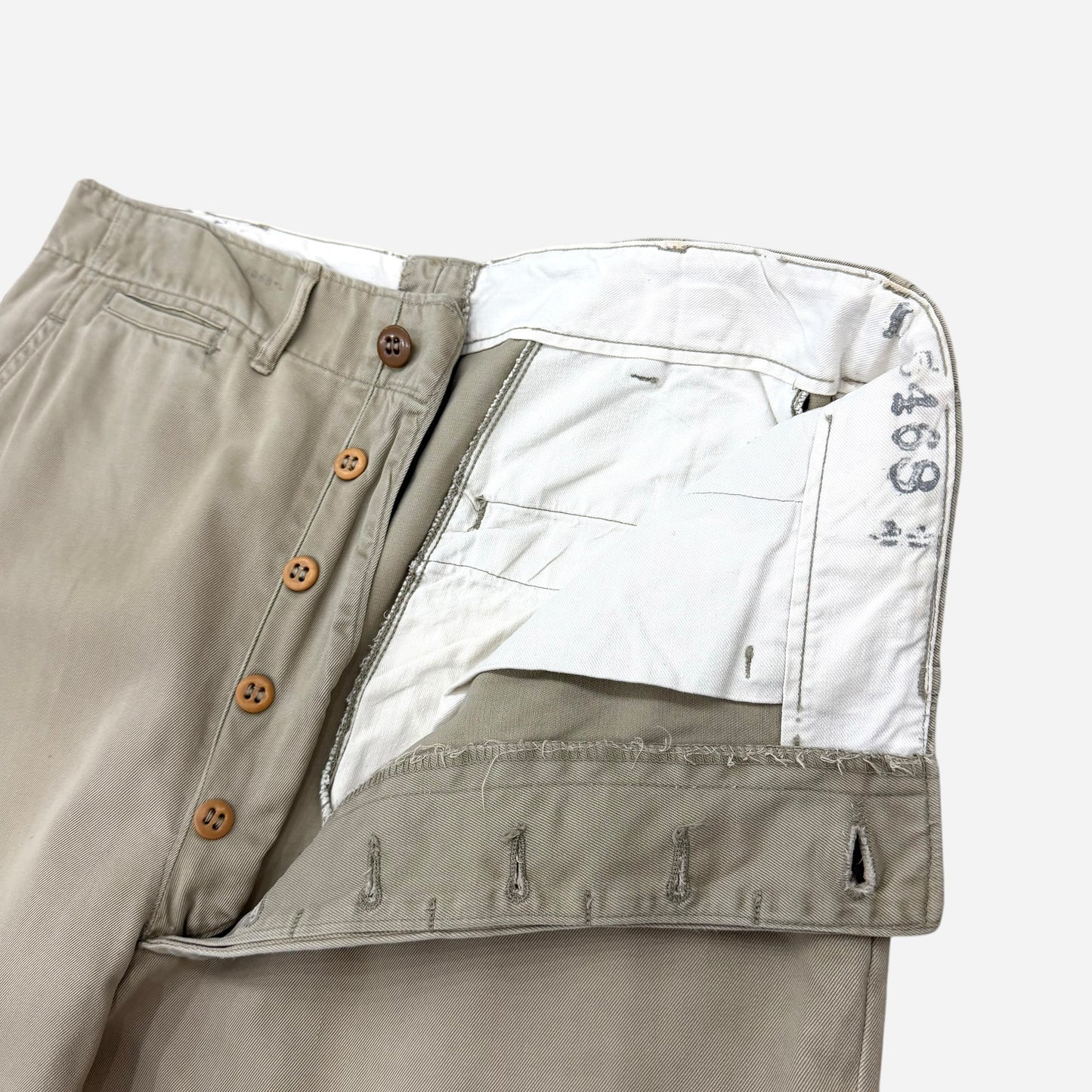 1940s WWII US Army button fly khaki chino pants (31w)