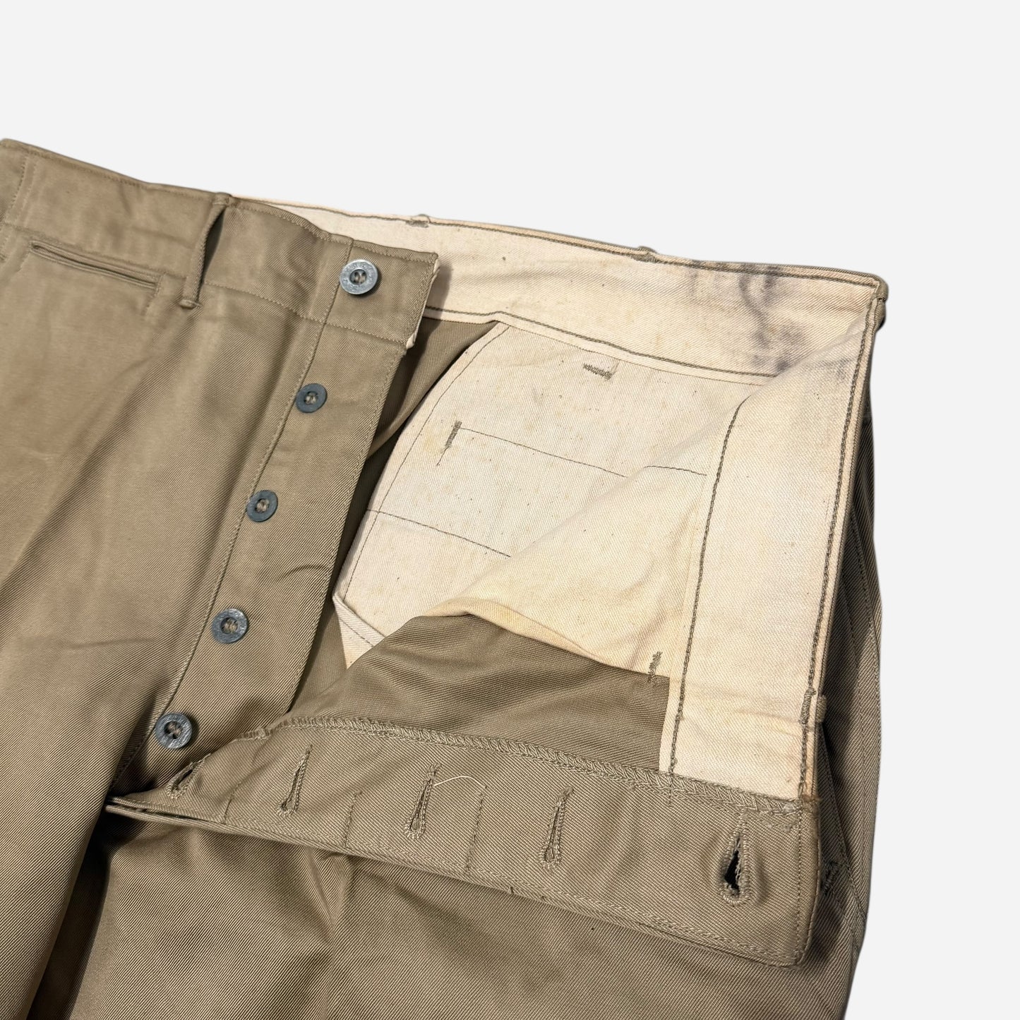 1940s WWII NOS US Army zinc button khaki chinos (34w)