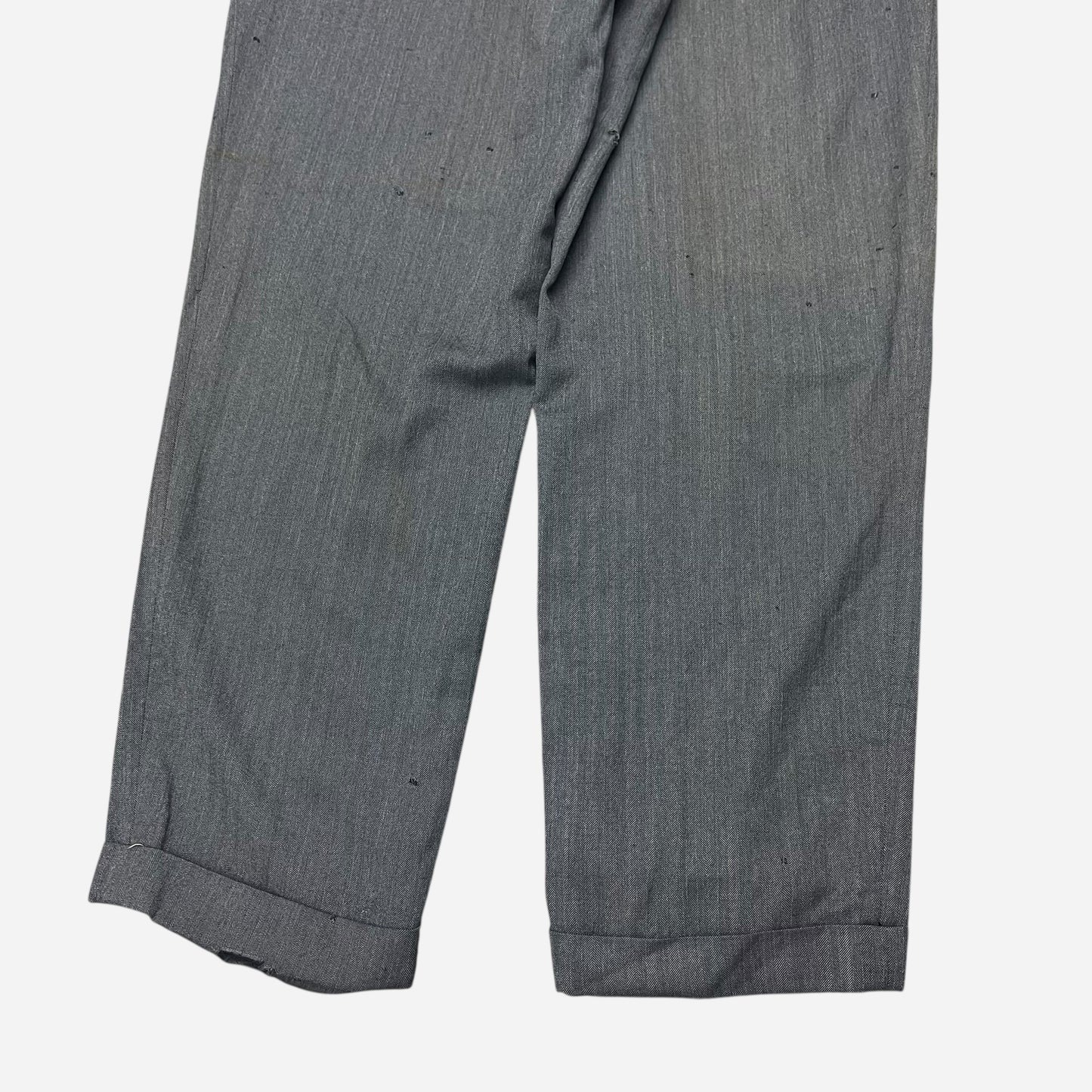 1940s Gray herringbone pleated cotton/wool pants (33w)