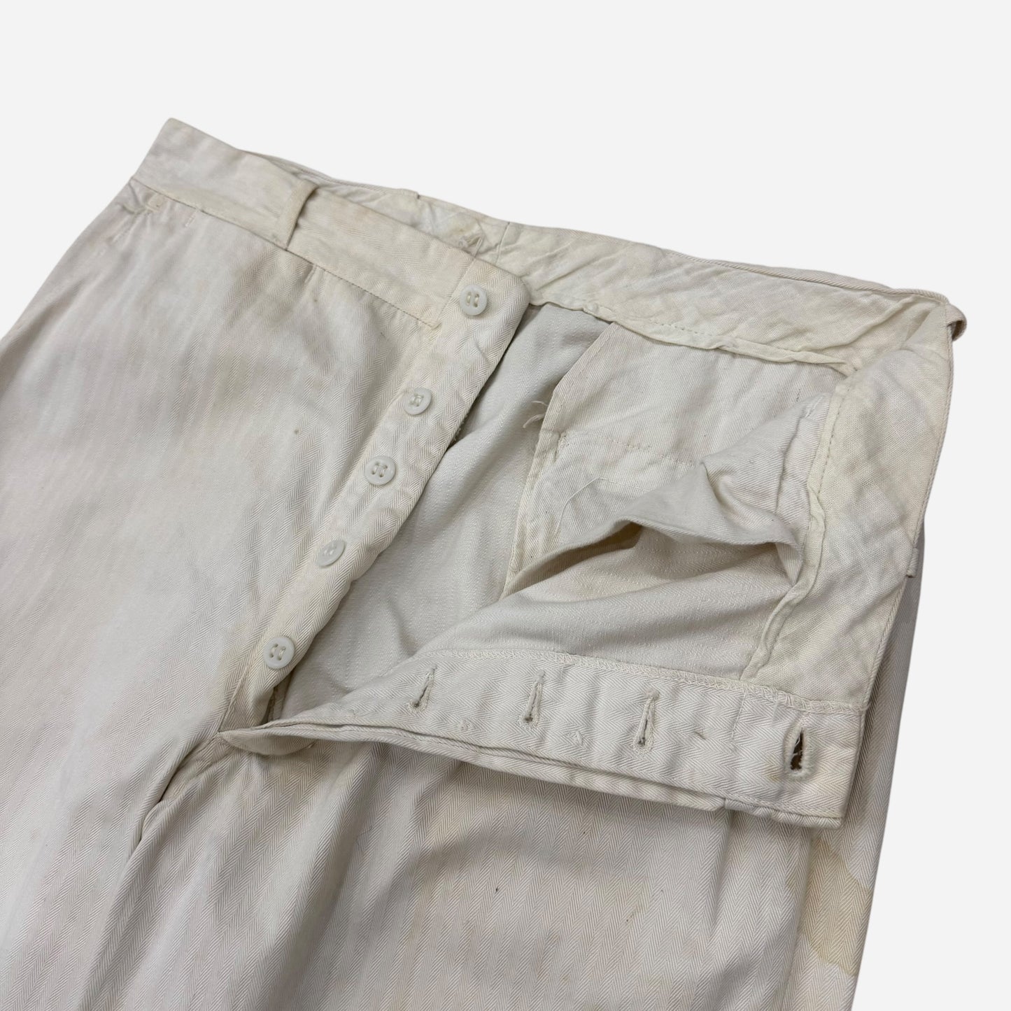 1940s White cotton HBT button fly work pants (32w)