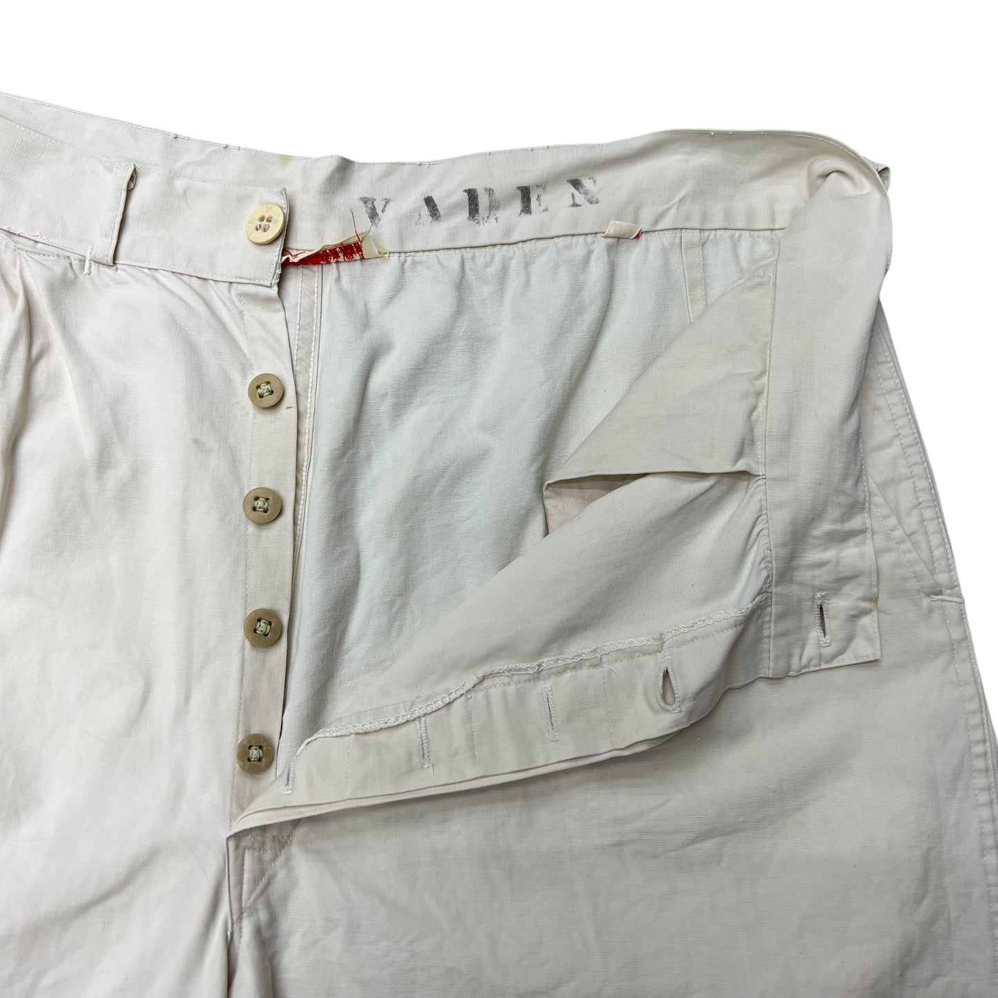 1940s White cotton pleated shorts (32w)