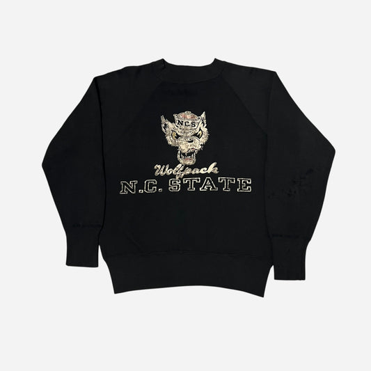 1950s Champion running man NCSU wolf flock print black sweat (M)