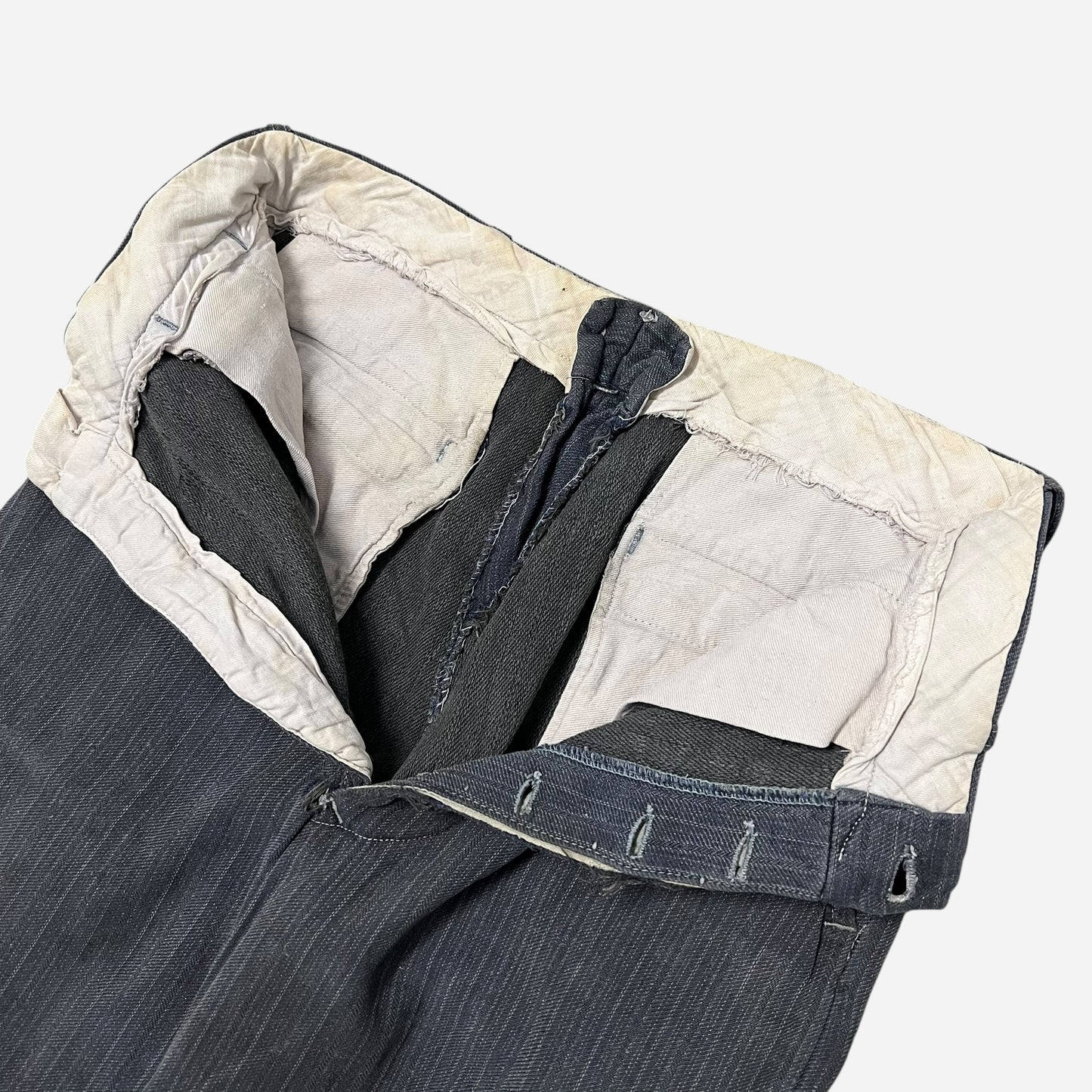 1940s Dark blue heavy cotton striped button fly work pants (28w)