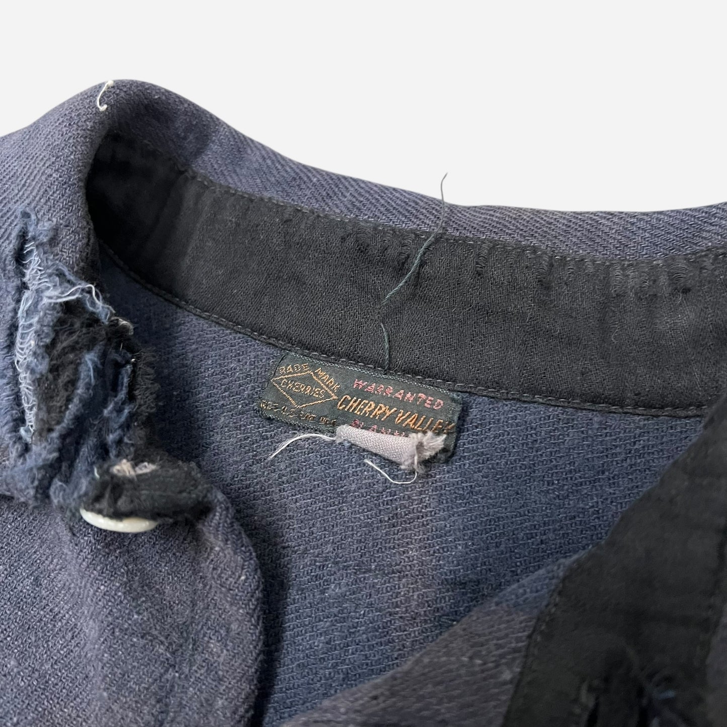 1930s Cherry Valley purple/navy cotton chinstrap pullover work shirt (M/L)