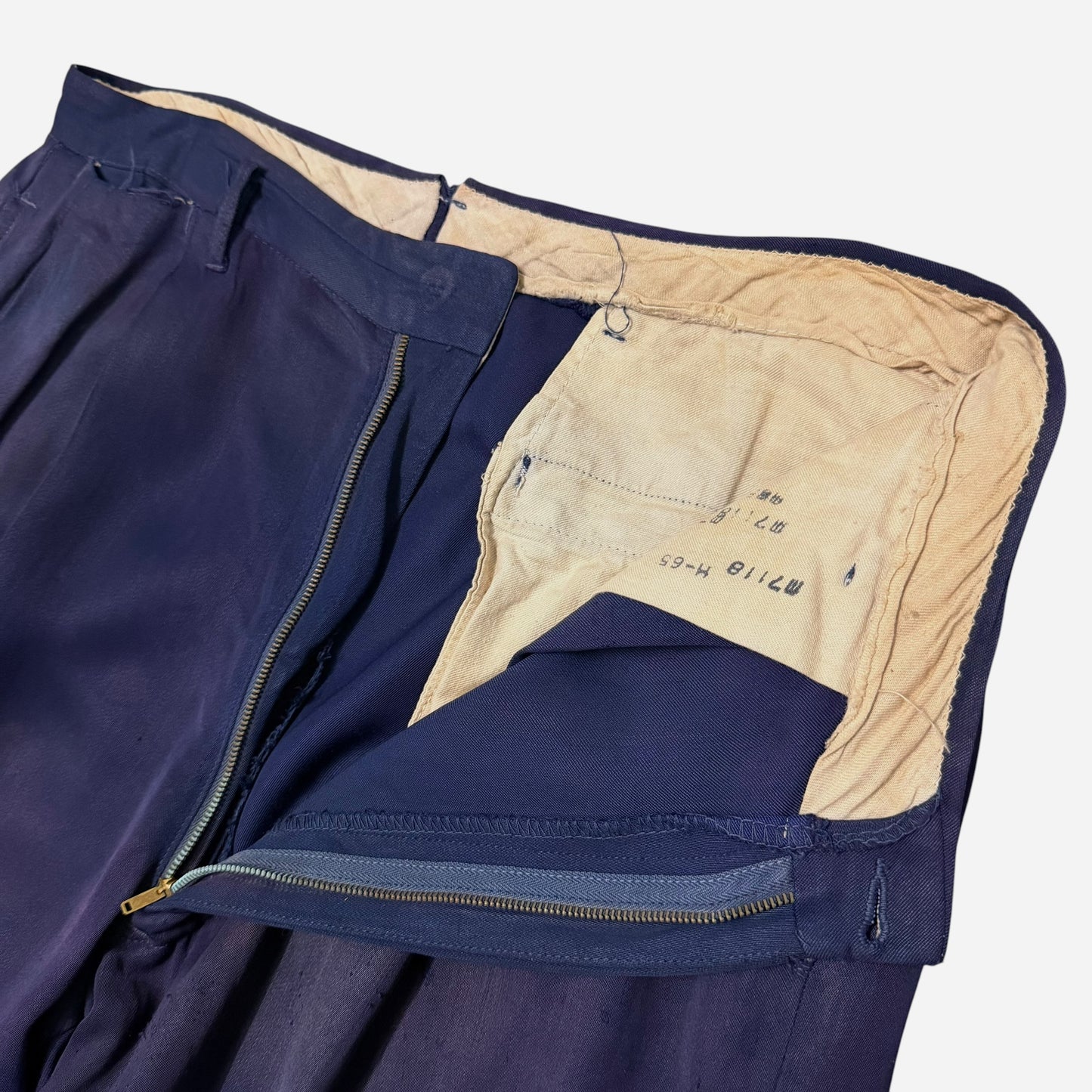 1950s Purple rayon pleated pants (31w)