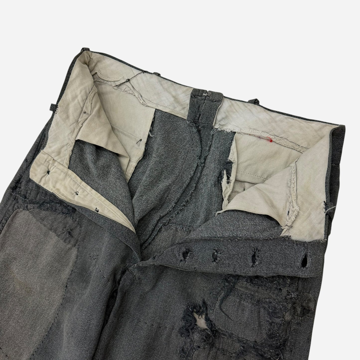 1940s Heavily repaired button fly salt & pepper cotton work pants (30w)