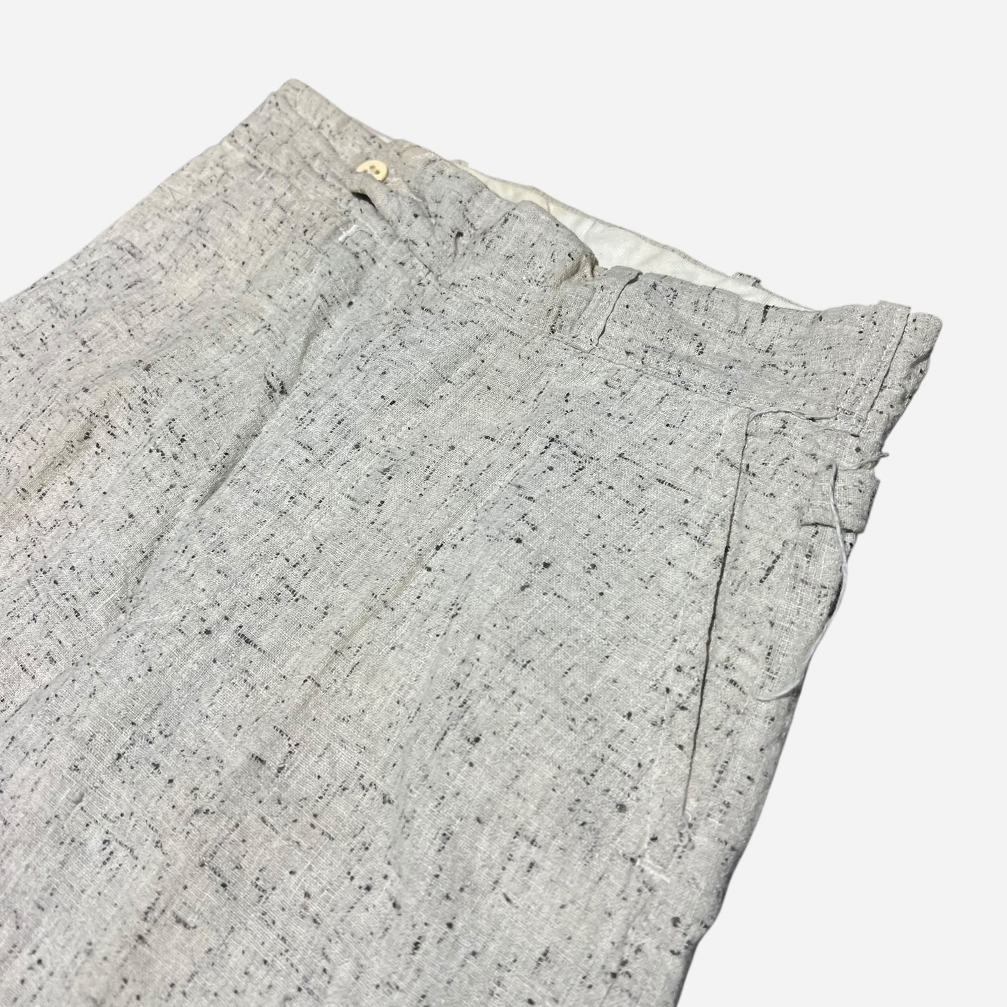 1930s NOS White cotton fleck pattern side clasp pants (26w)