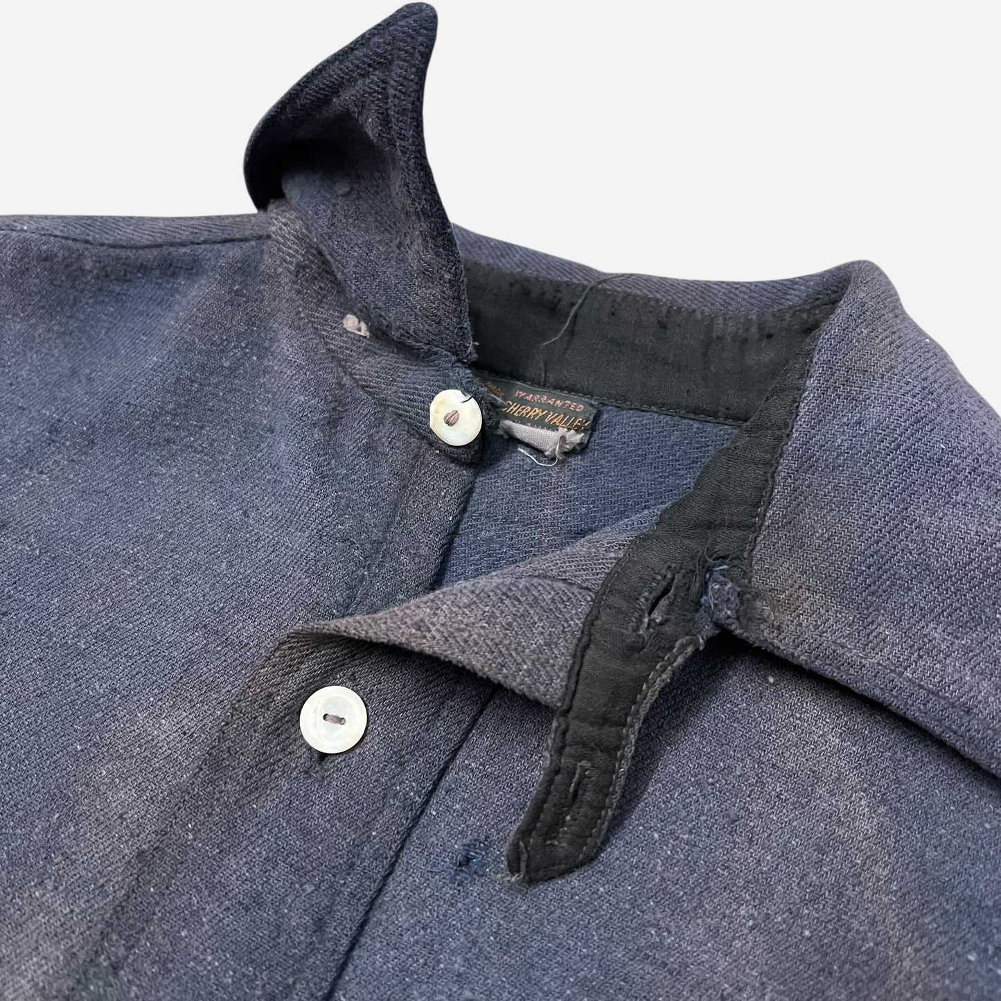 1930s Cherry Valley purple/navy cotton chinstrap pullover work shirt (M/L)