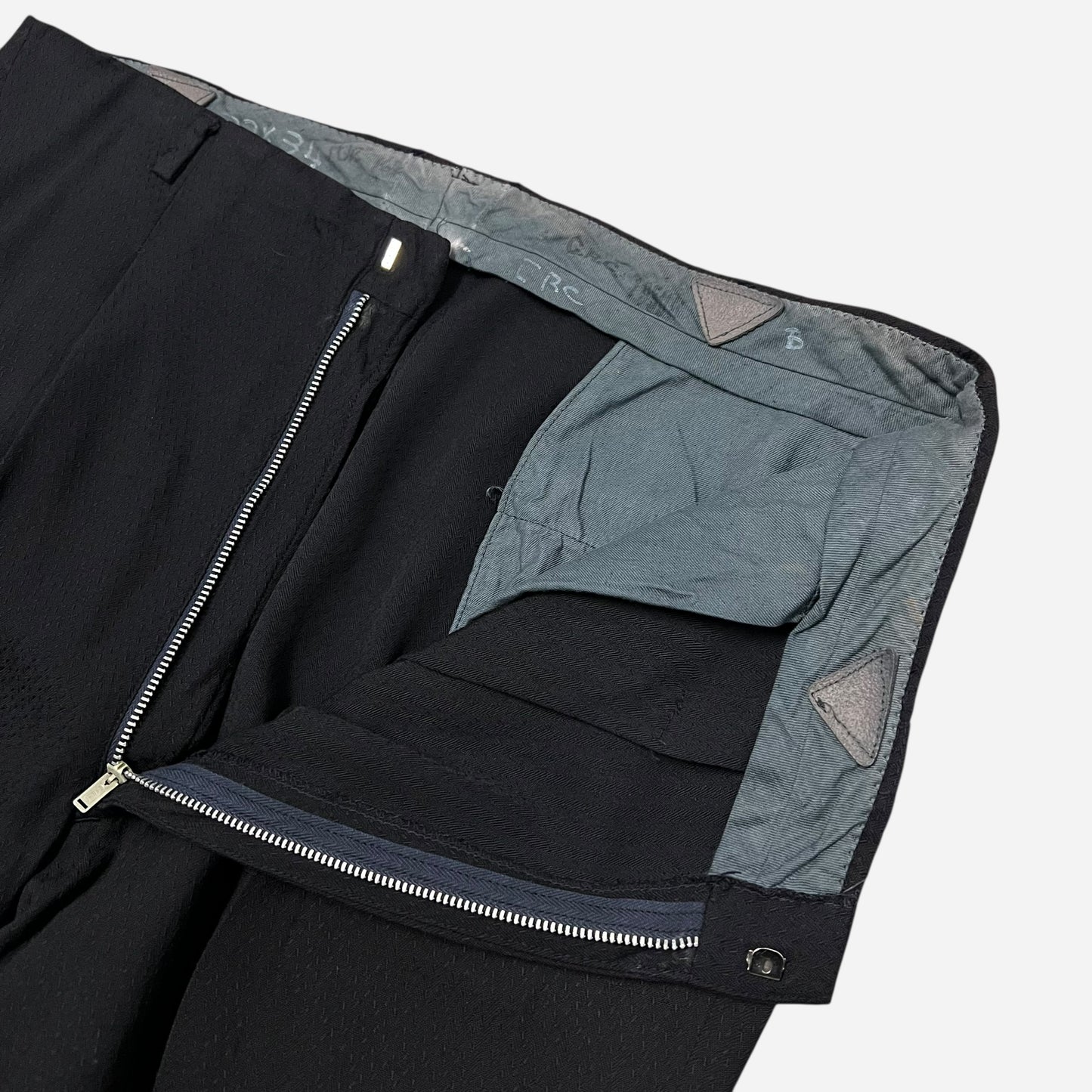 1950s Black rayon textured pleated pants (34w)