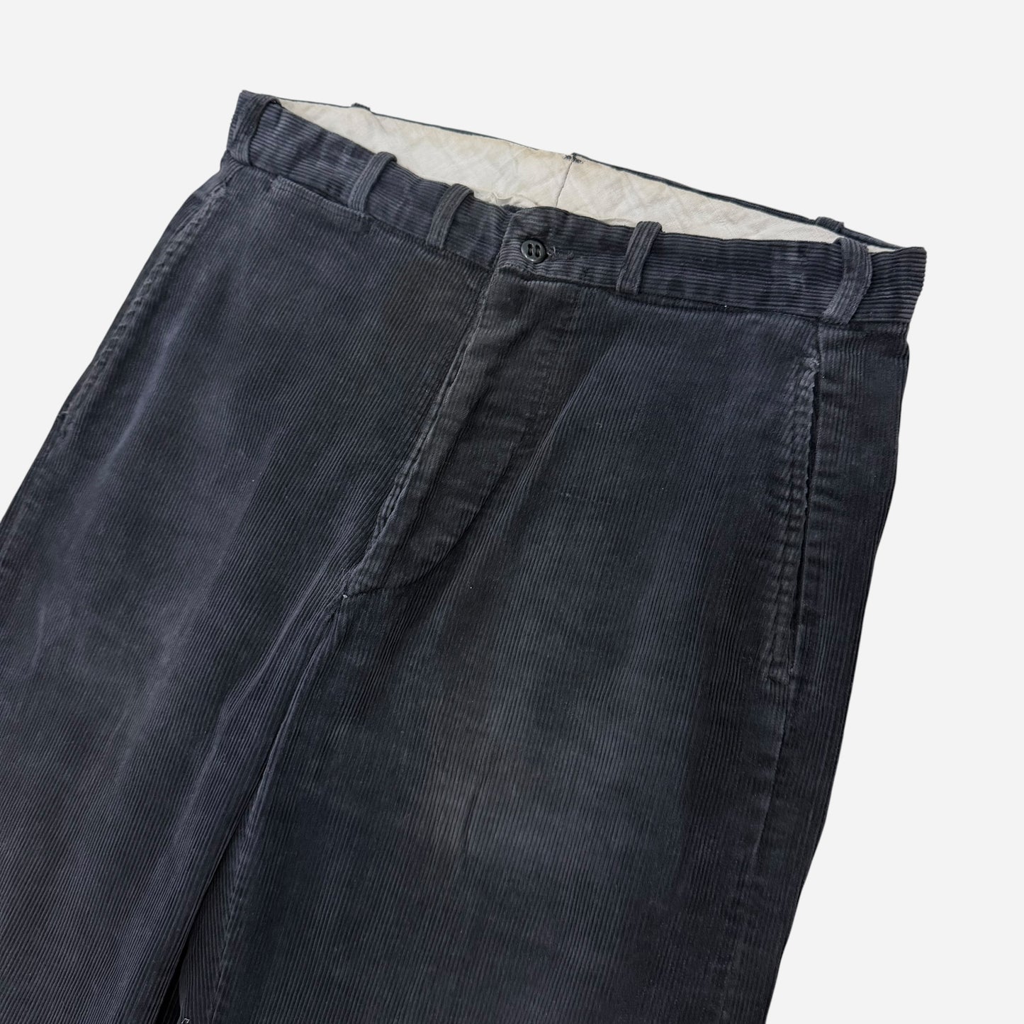 1940s Black button fly corduroy pants (31w)