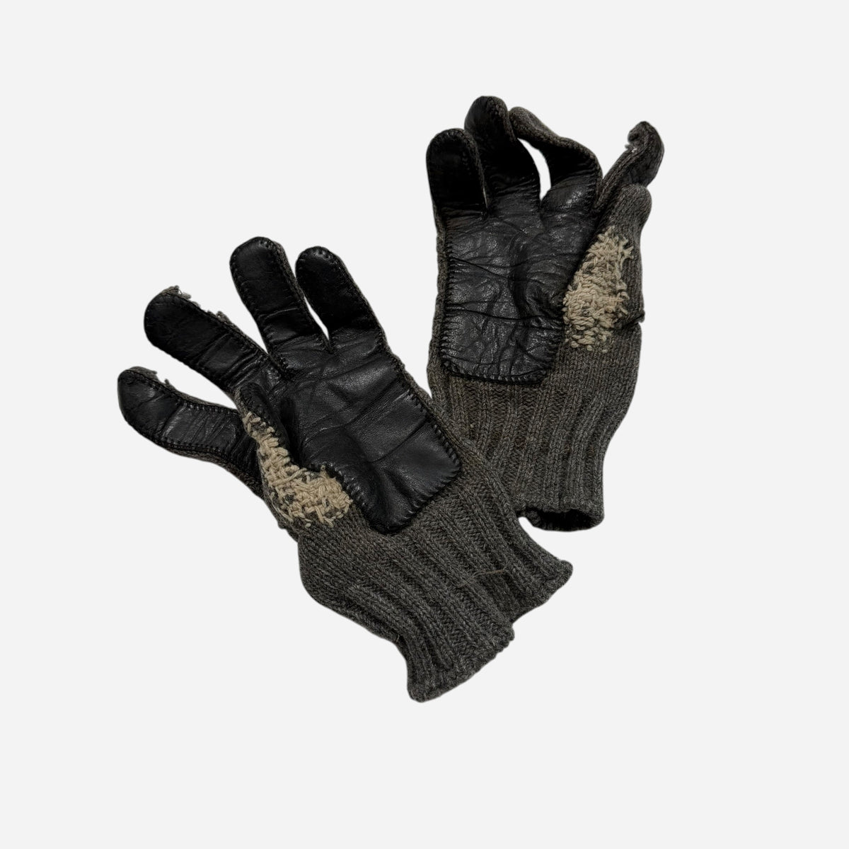 1940s Repaired wool & leather trim gloves (M)