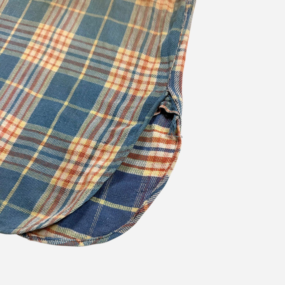 1940s Pilgrim distressed & repaired cotton flannel (L)