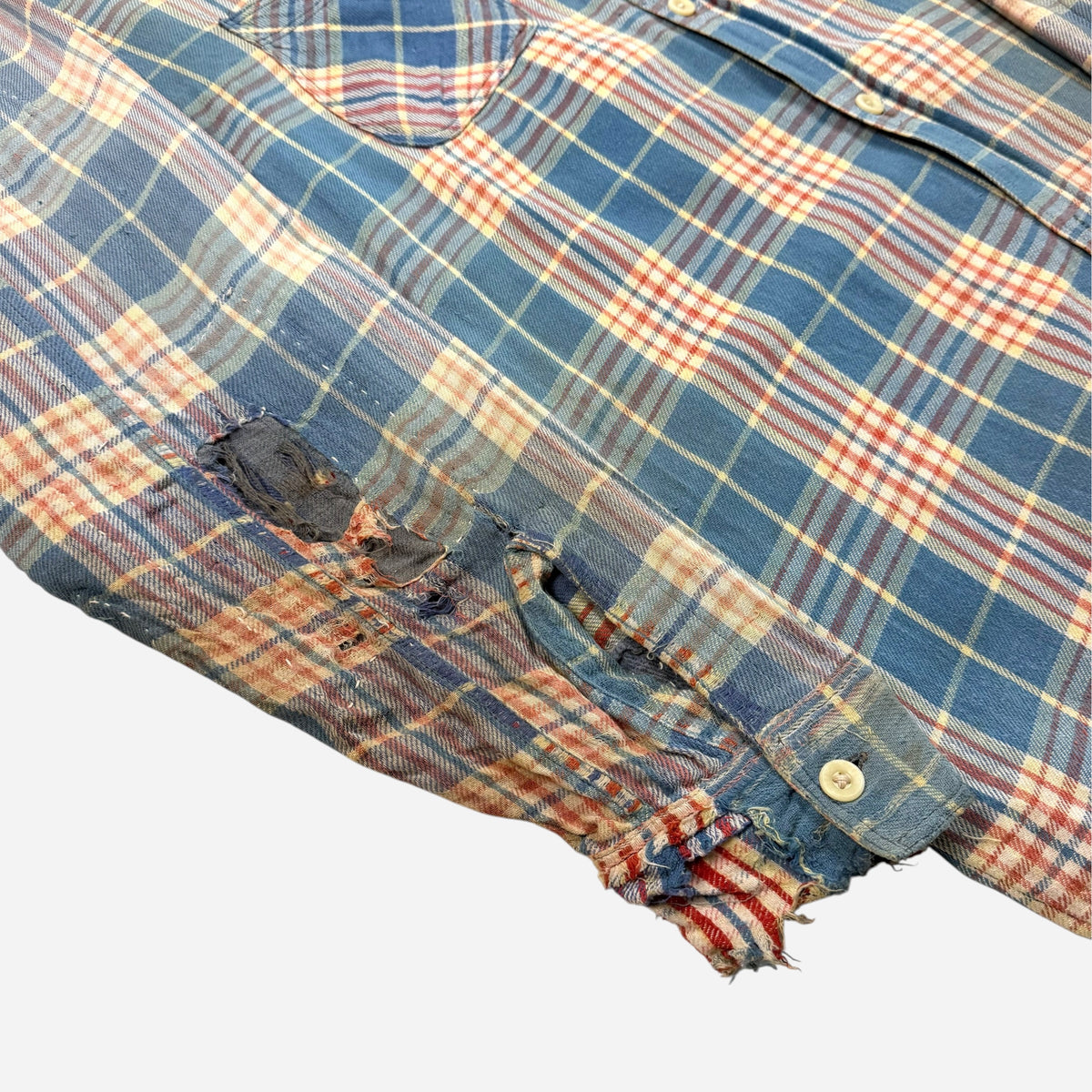 1940s Pilgrim distressed & repaired cotton flannel (L)