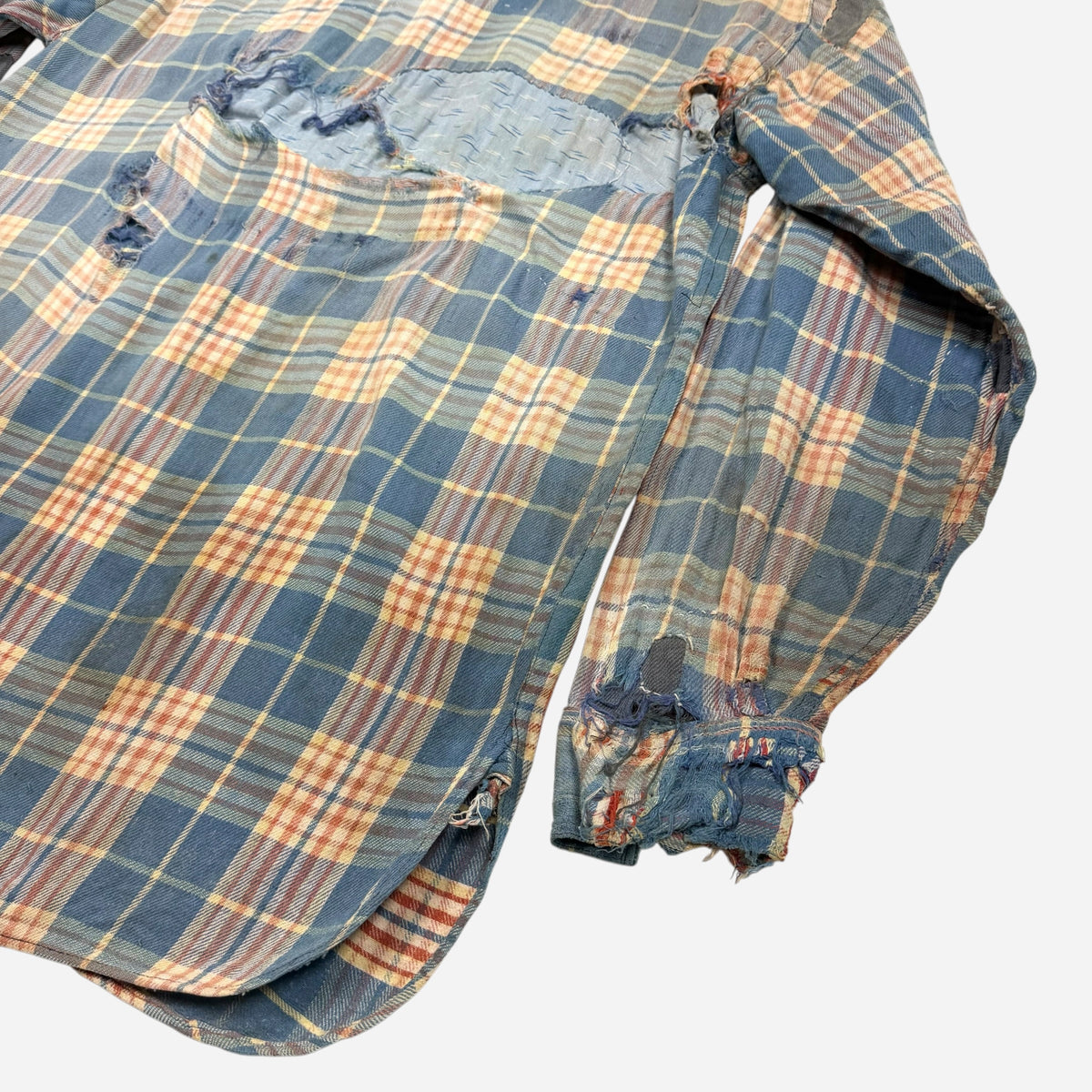 1940s Pilgrim distressed & repaired cotton flannel (L)