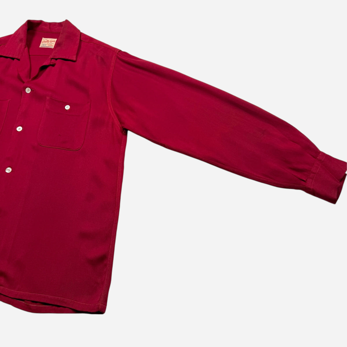 1950s Red rayon loop collar shirt (M)