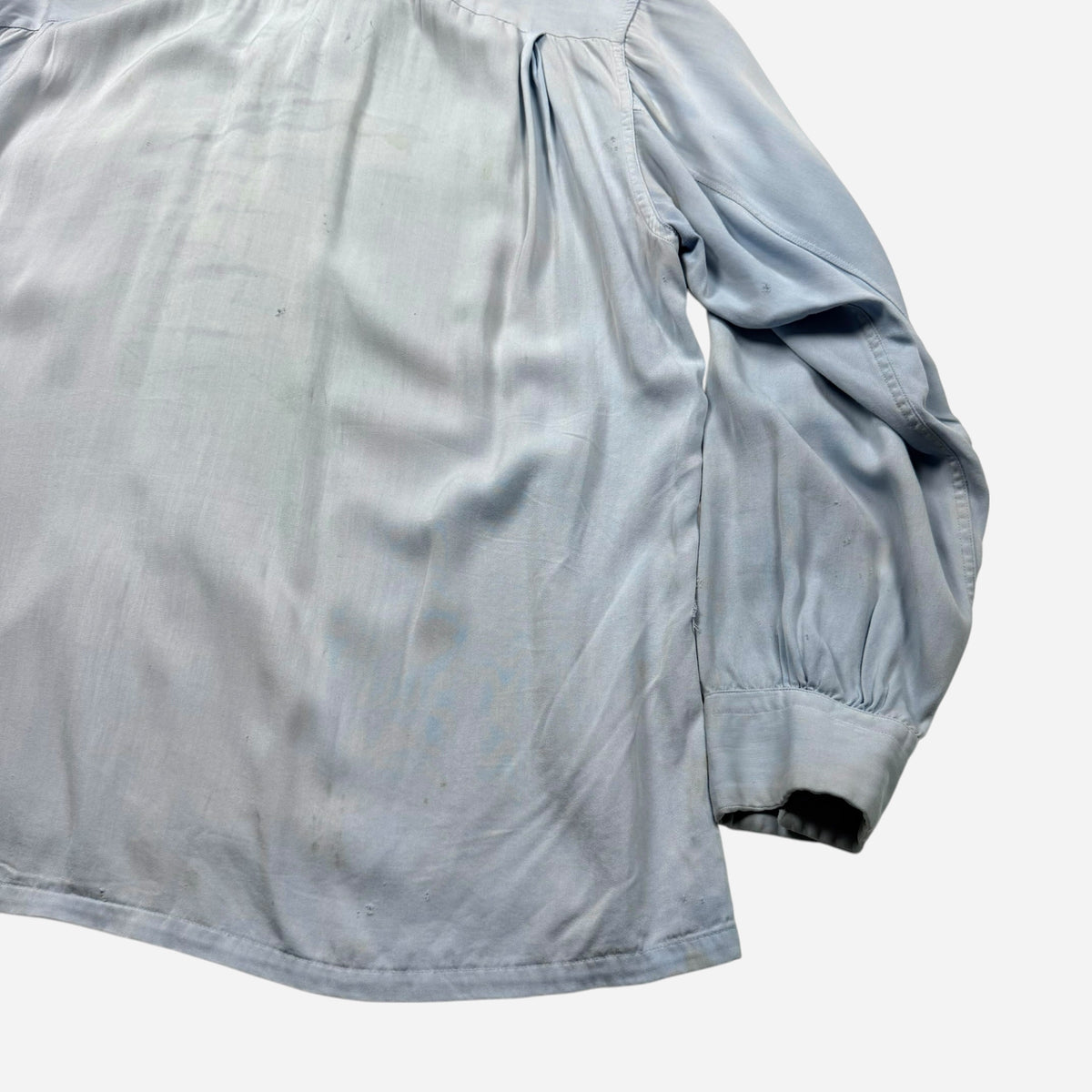 1950s Light blue rayon loop collar shirt (L)